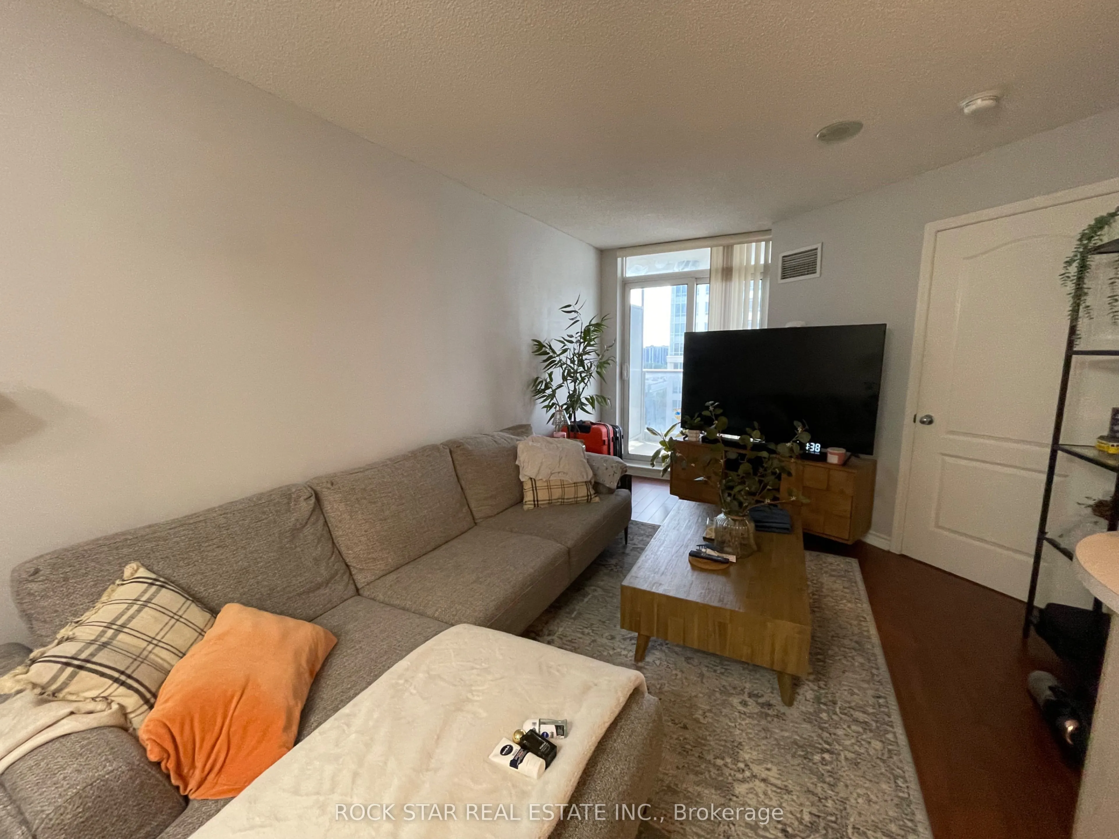 3 Rean Drive, #714