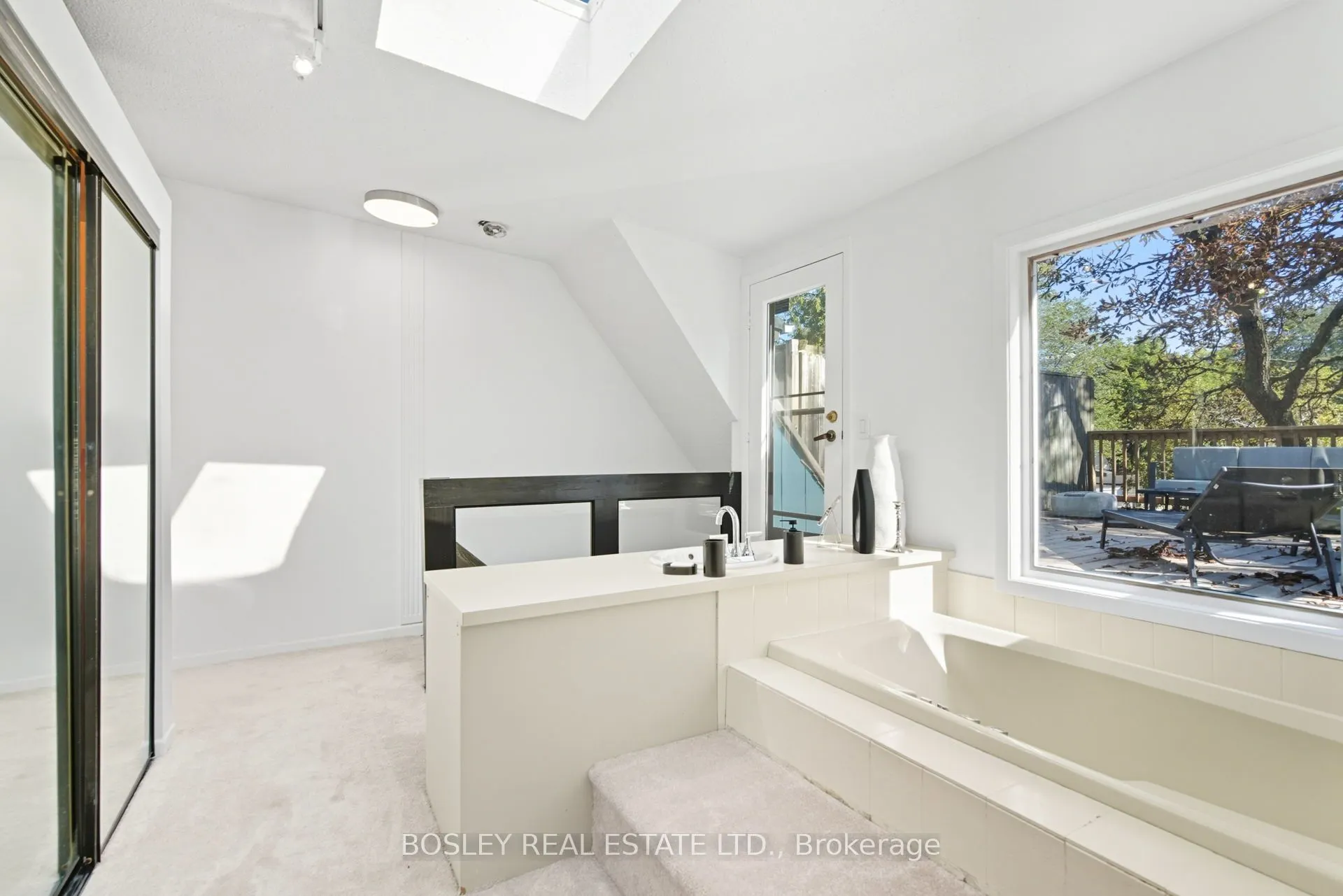 119 Seaton Street