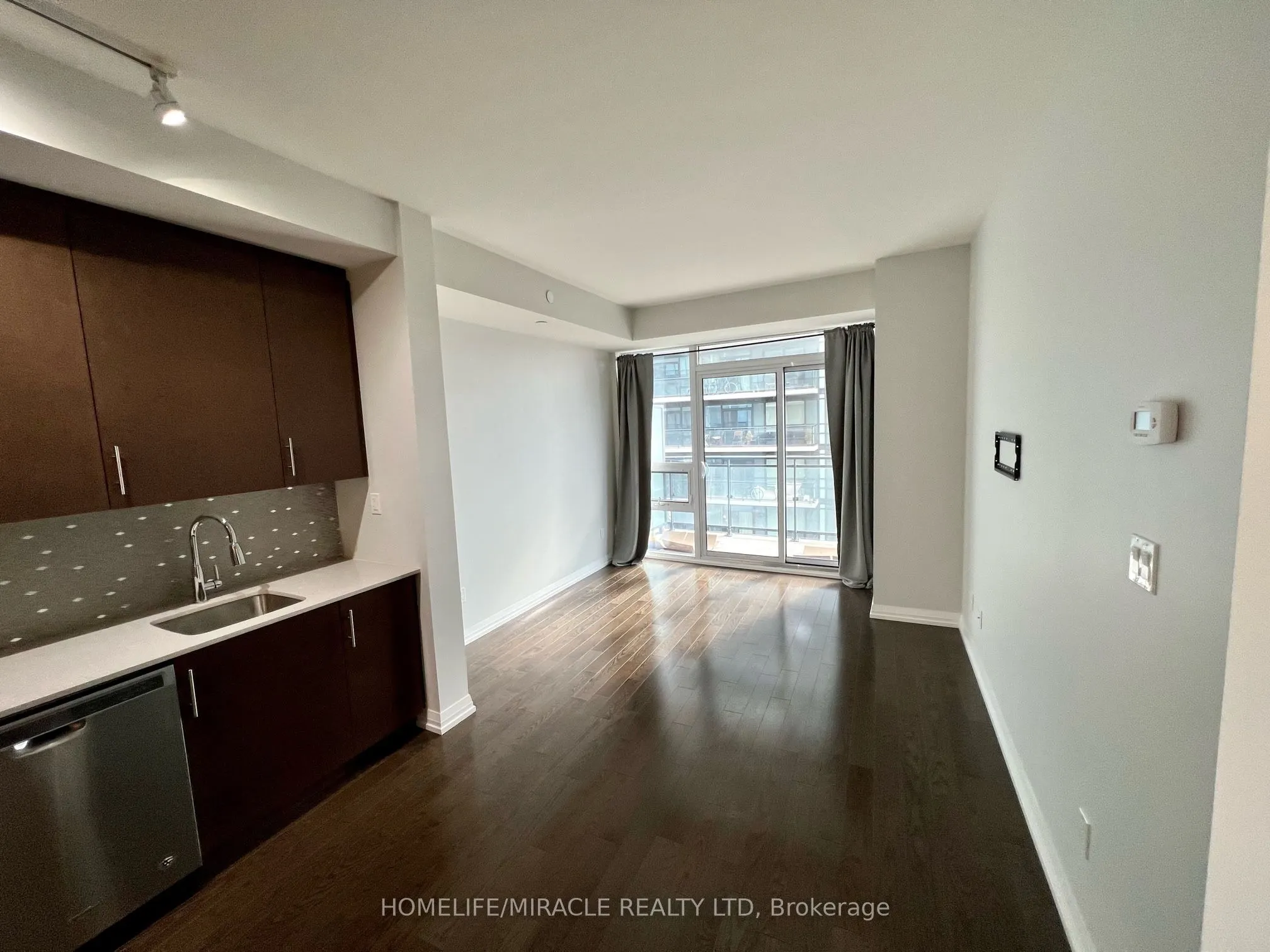 460 Adelaide Street E, #1610