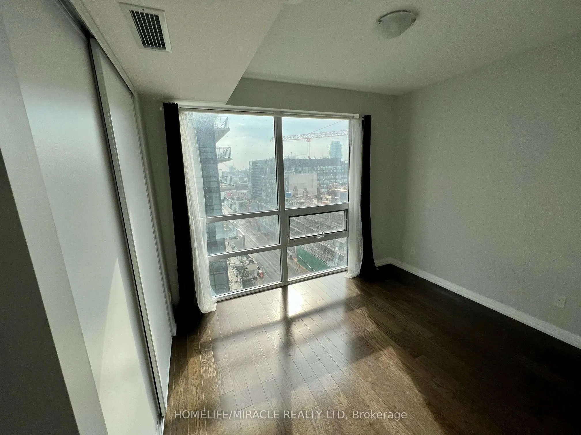460 Adelaide Street E, #1610
