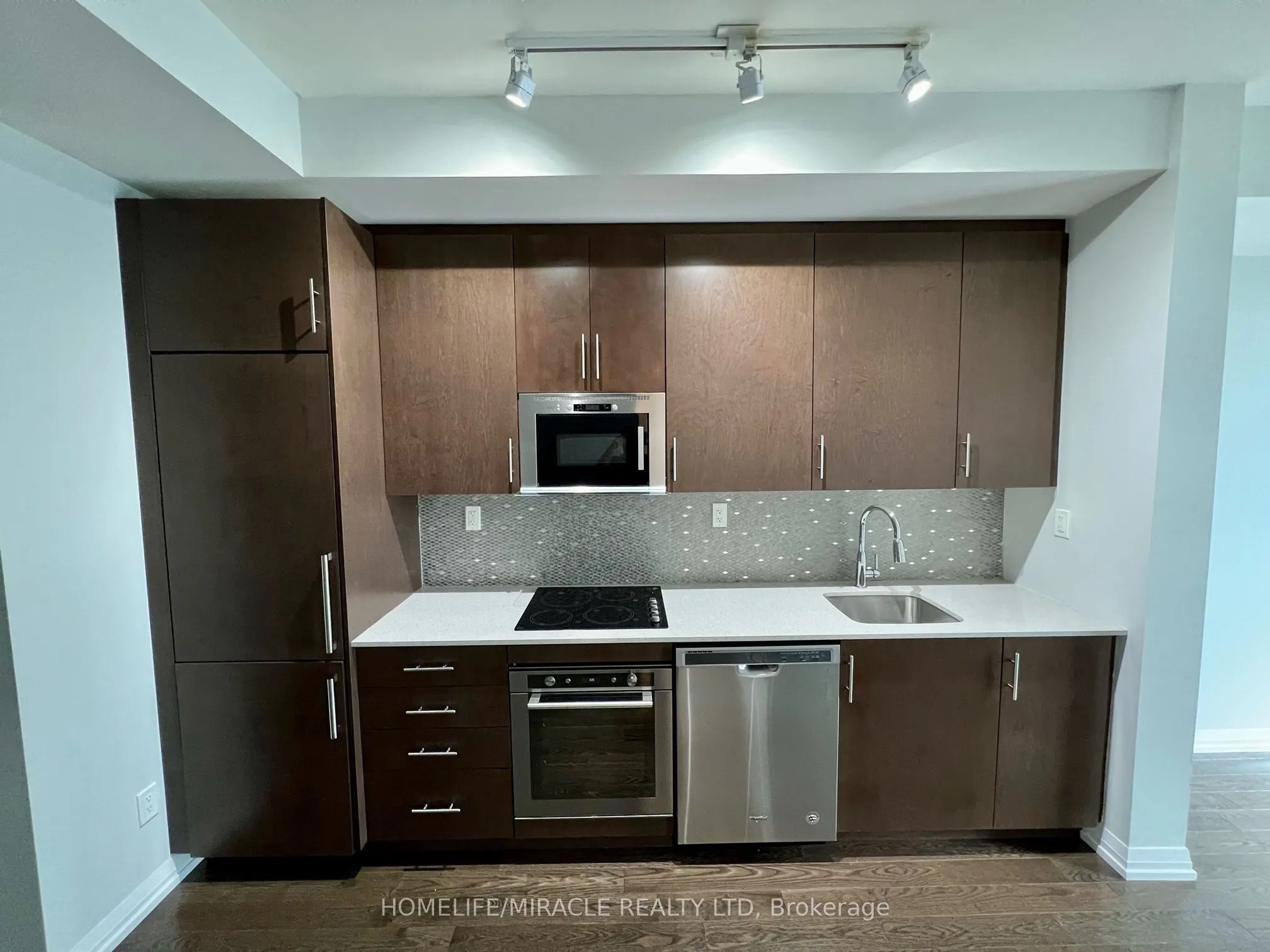 460 Adelaide Street E, #1610