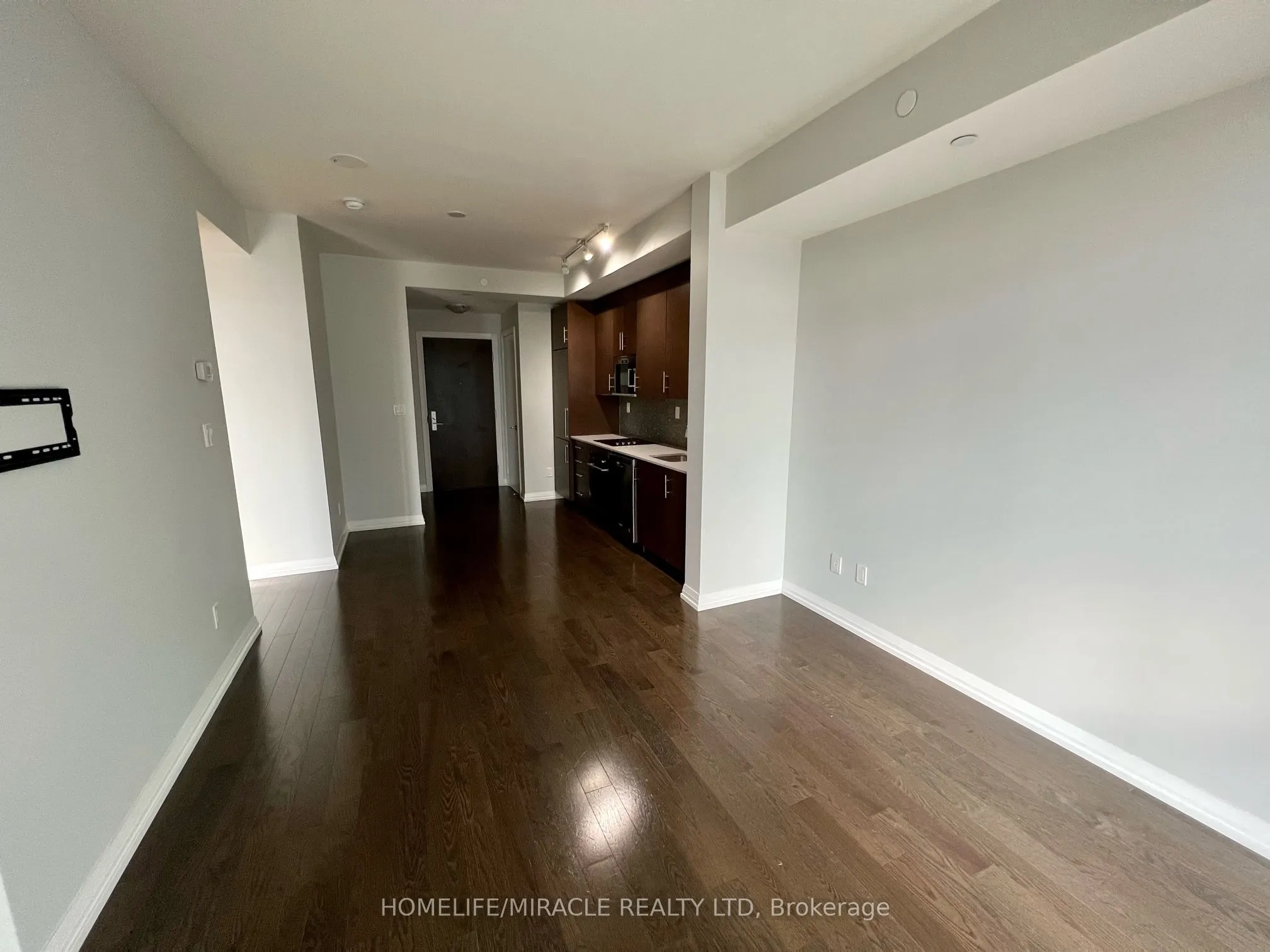 460 Adelaide Street E, #1610