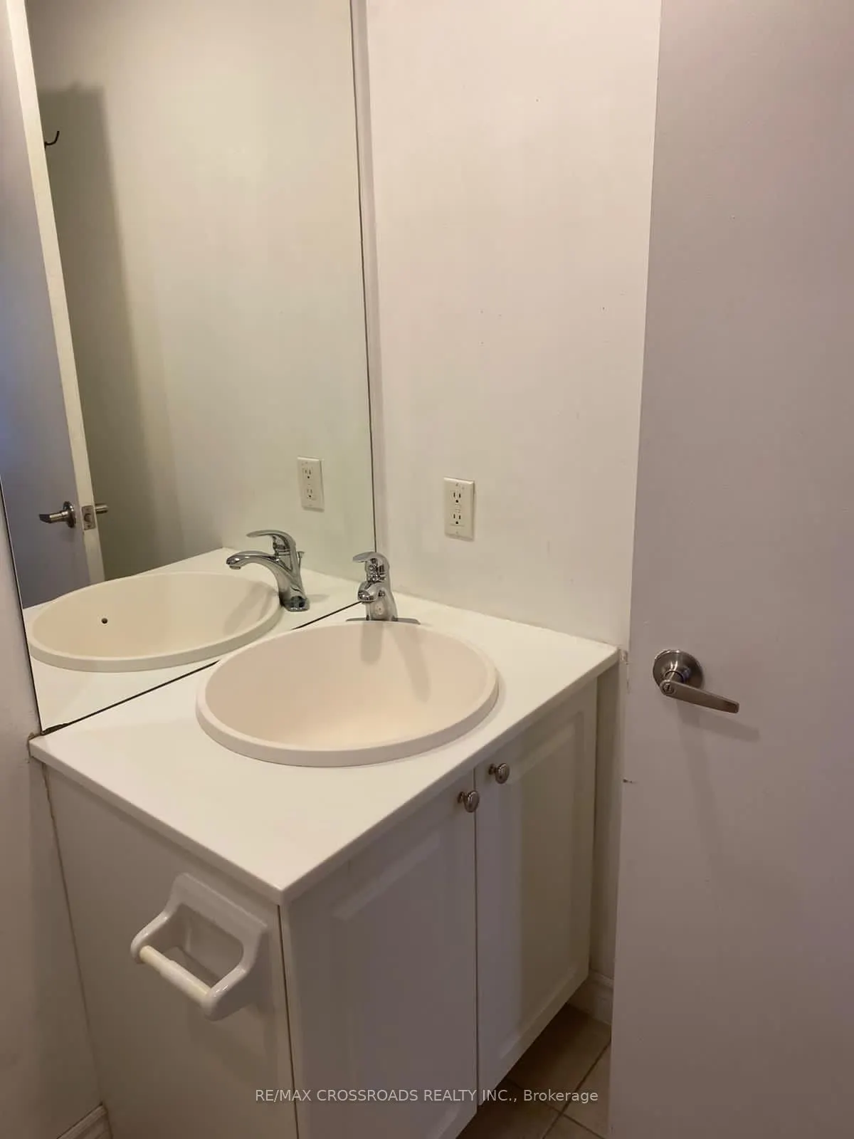 410 Queens Quay W, #205