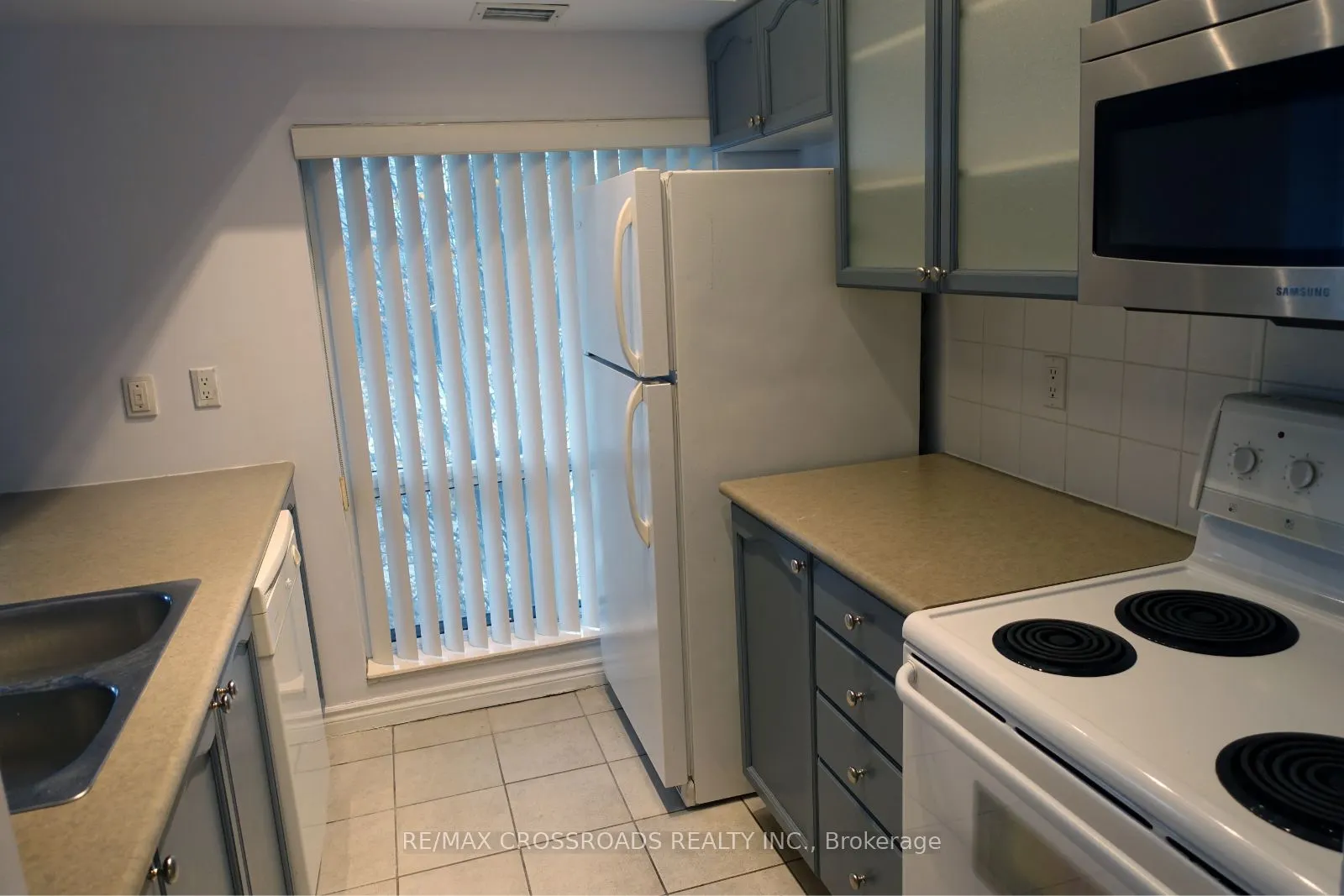 410 Queens Quay W, #205