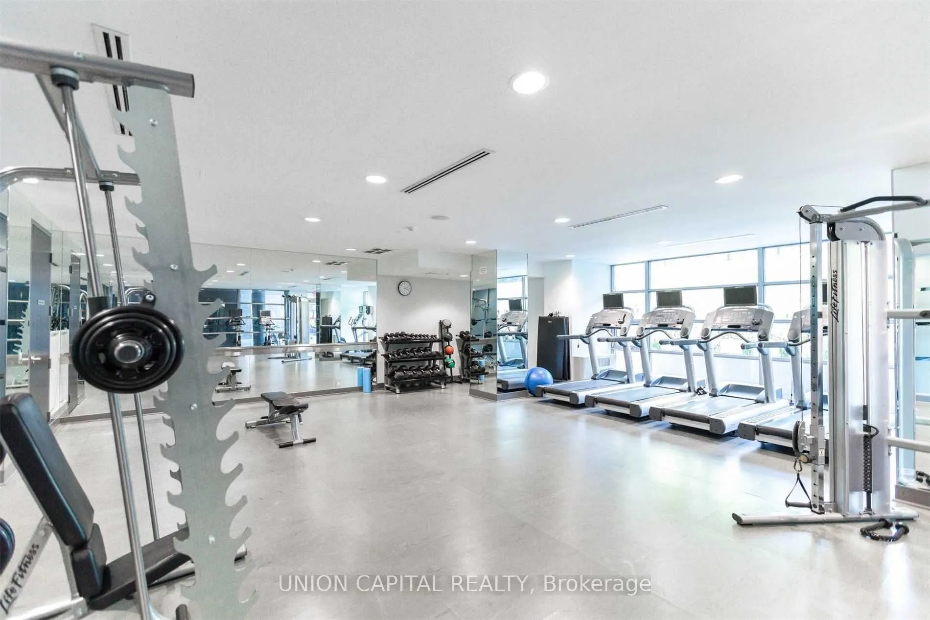 399 Adelaide Street W, #601