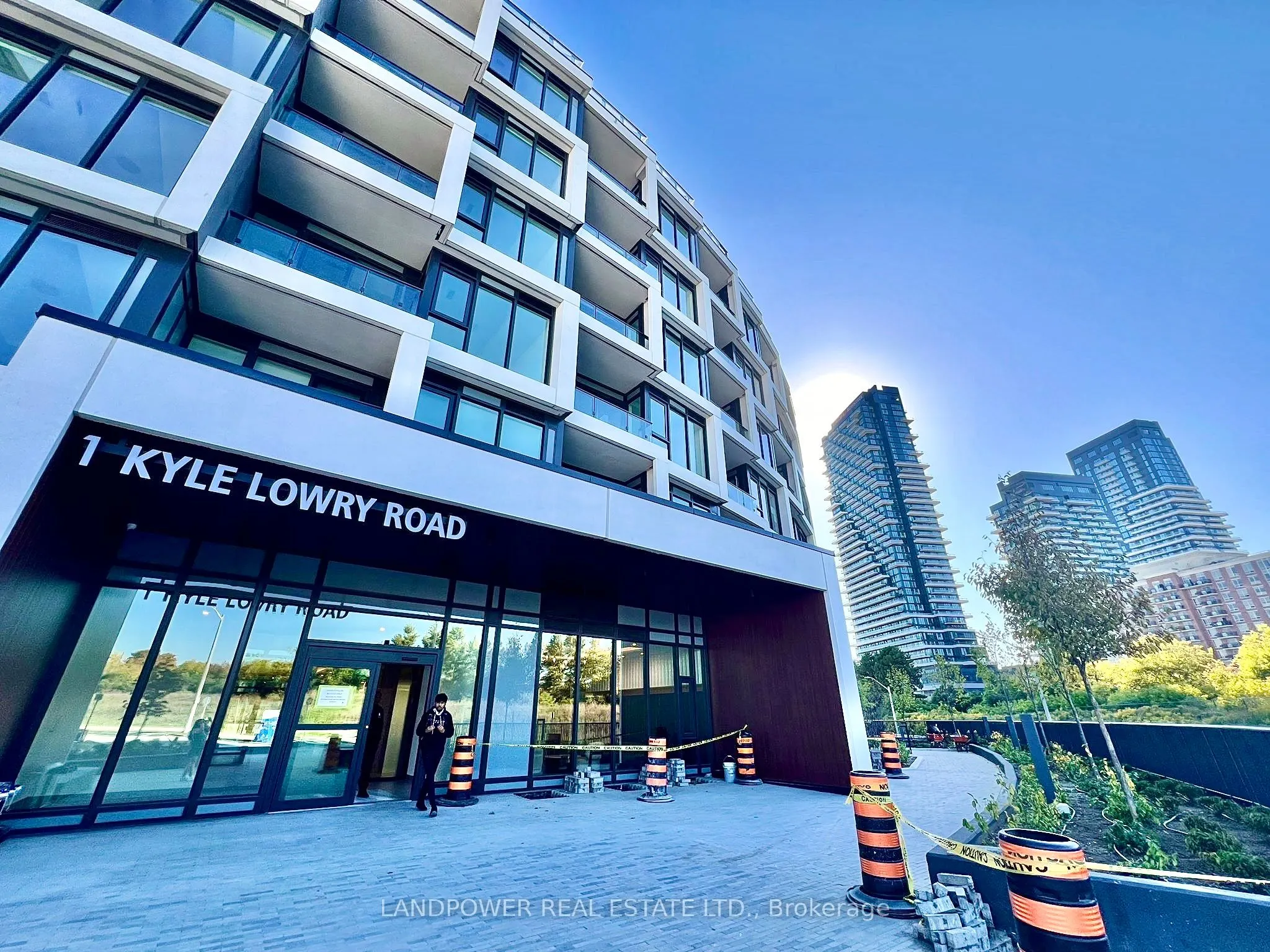 1 Kyle Lowry Road, #430