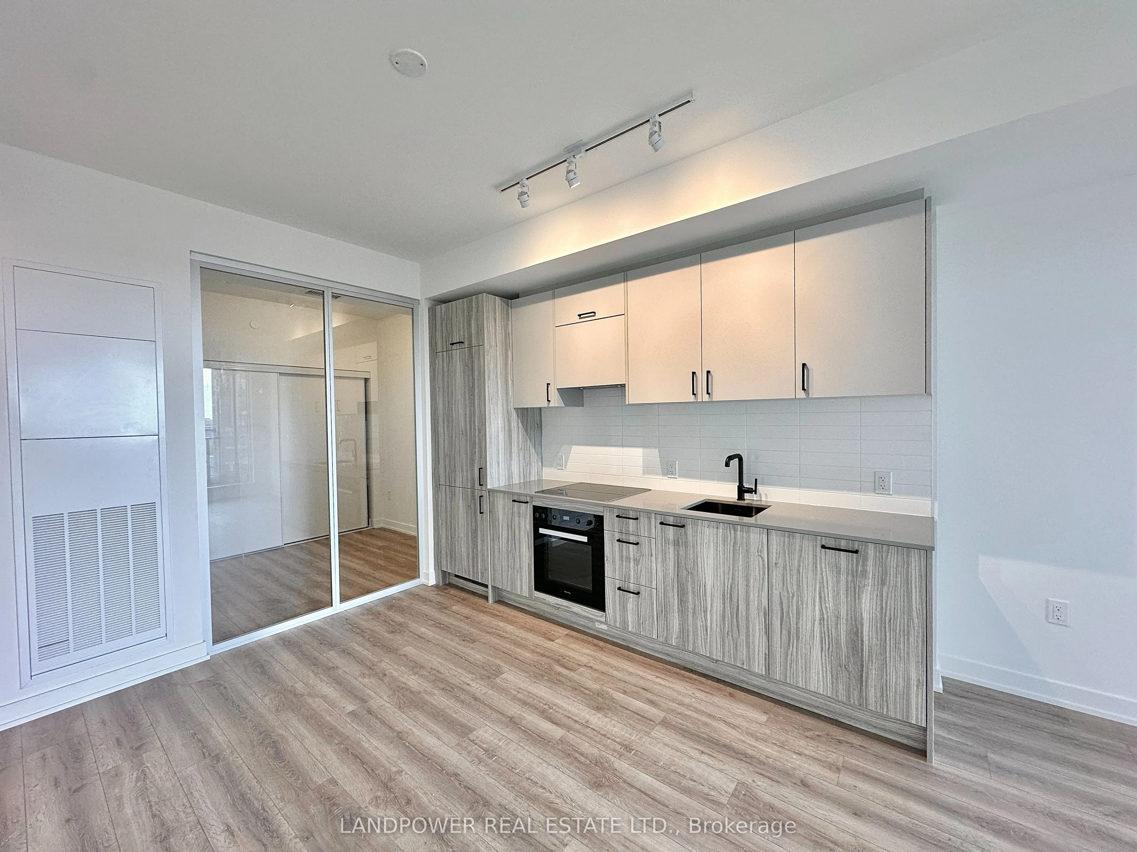 1 Kyle Lowry Road, #430