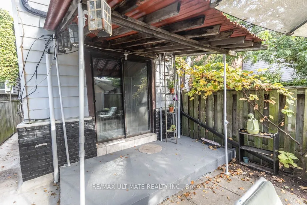 54 Brookfield Street
