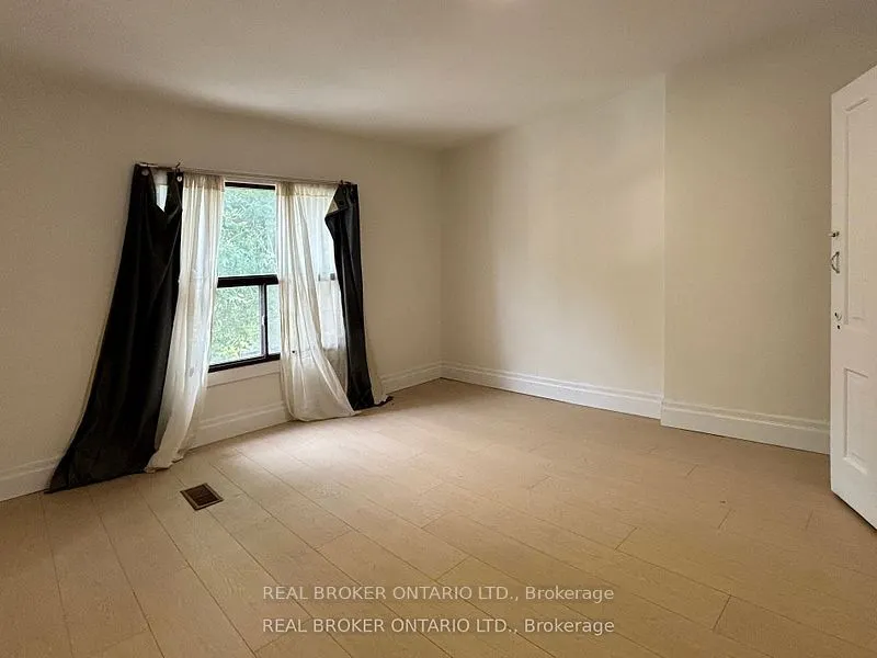 26 Carr Street, #Upper
