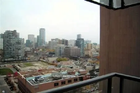 38 Grenville Street, #1808