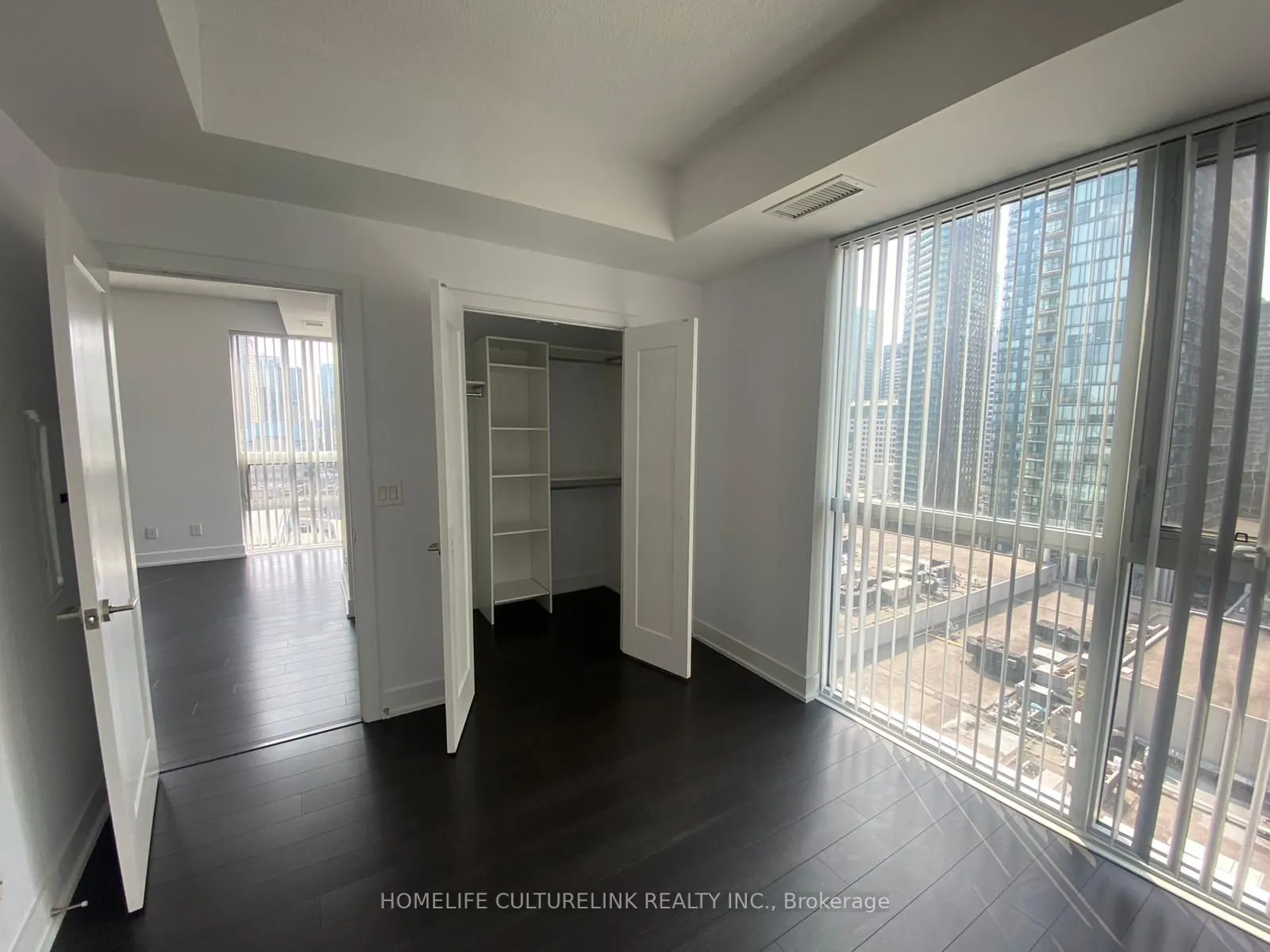 318 Richmond Street W, #1606