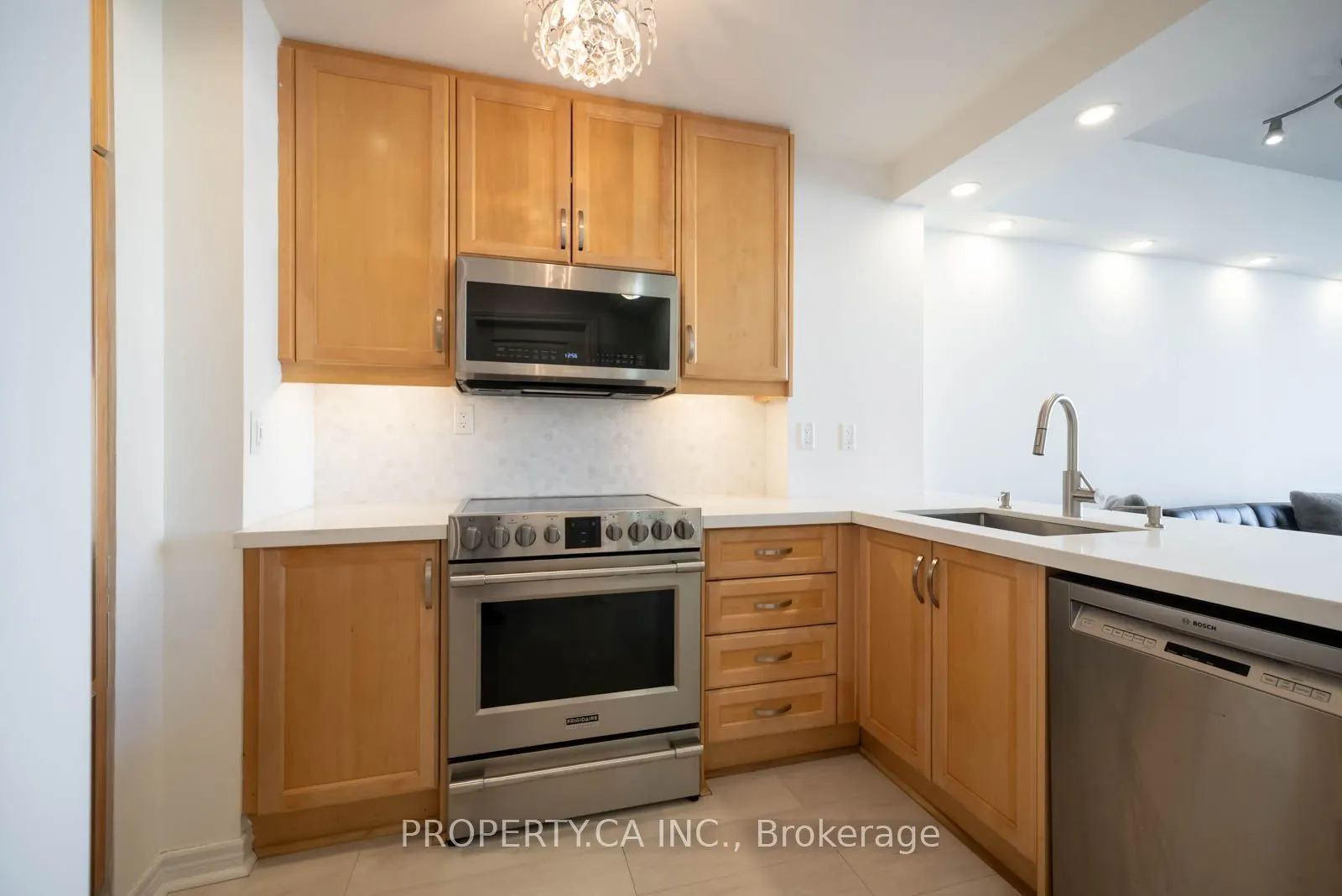 100 Hayden Street, #1103
