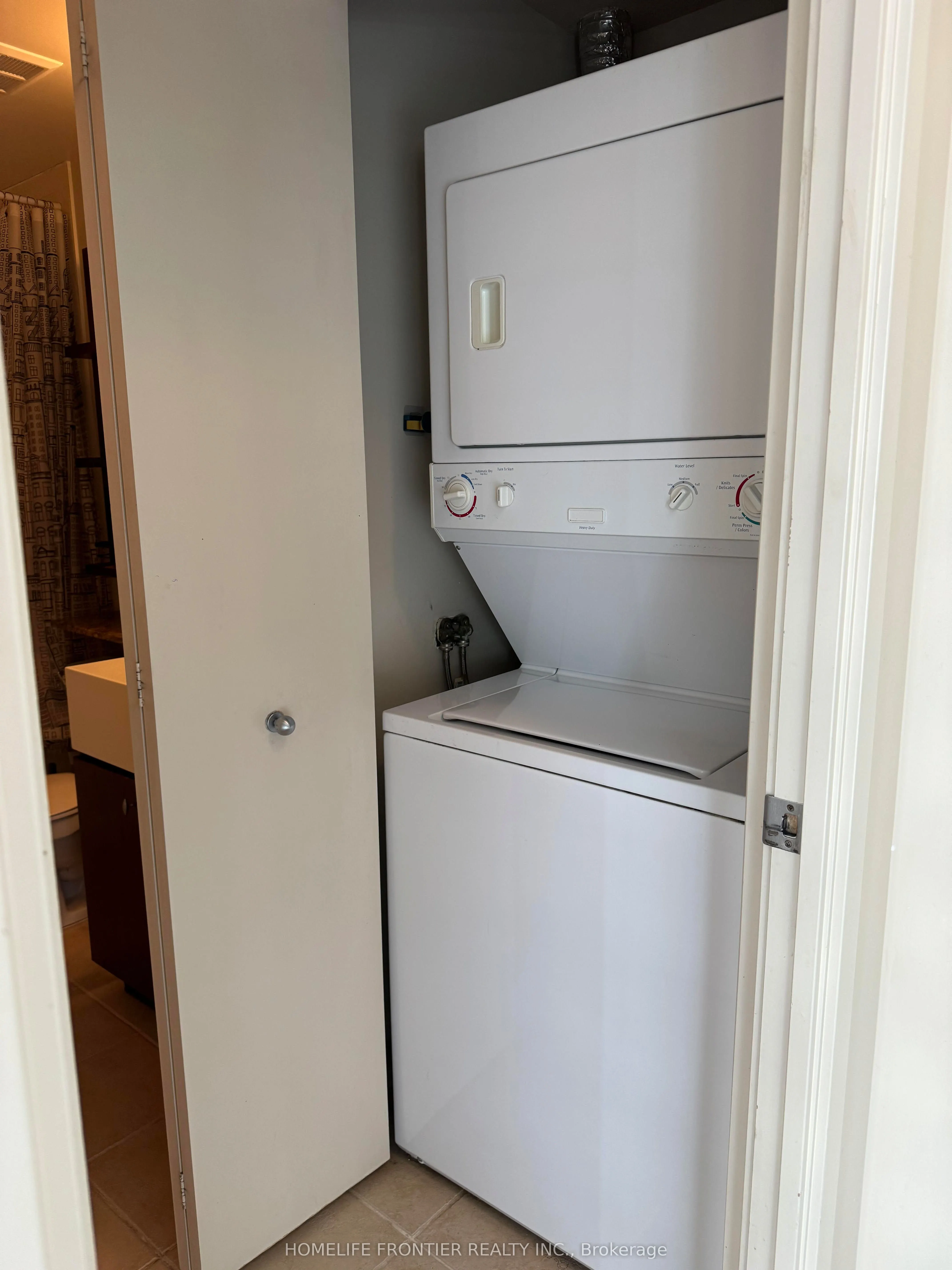 10 Navy Wharf Court, #3806