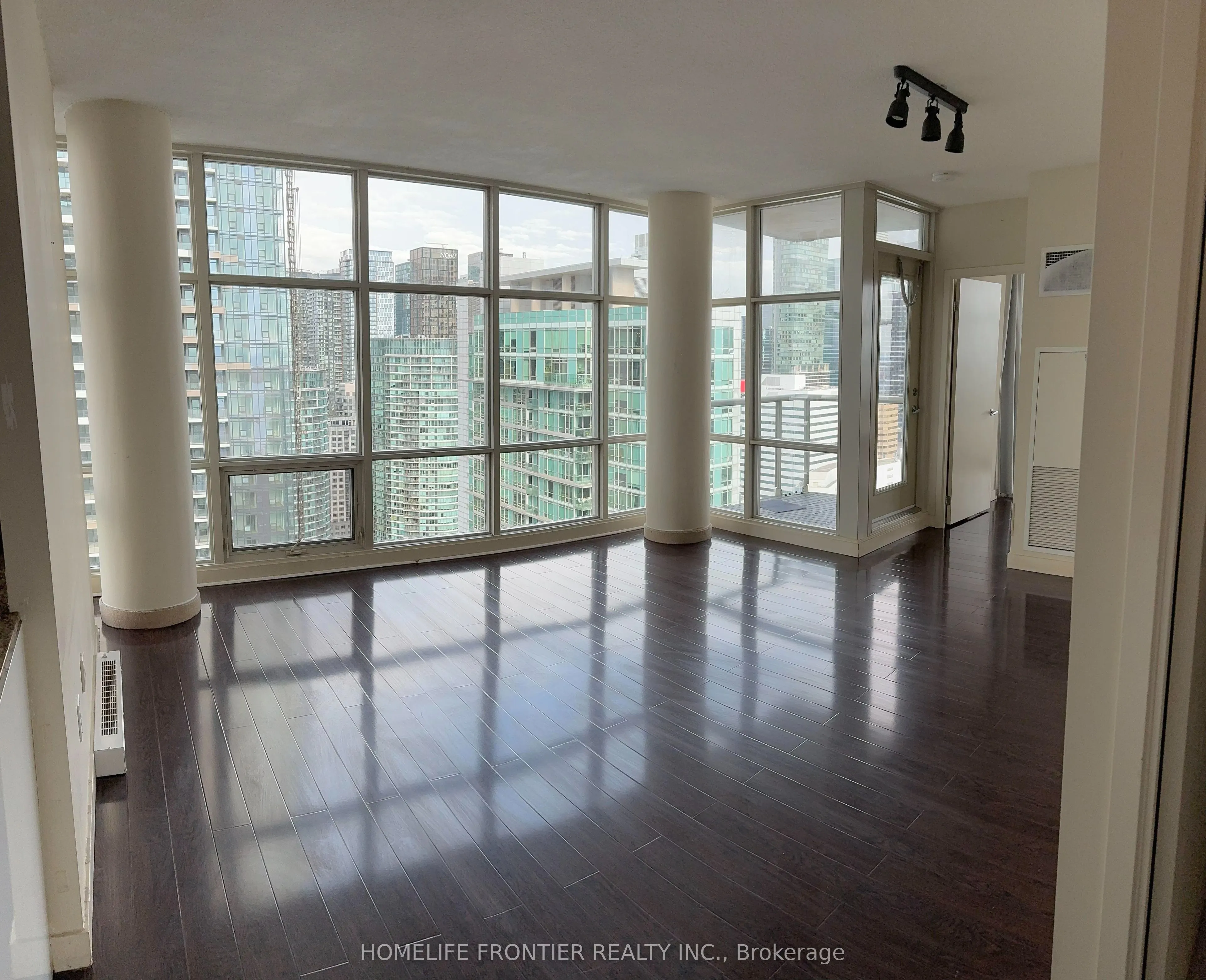 10 Navy Wharf Court, #3806