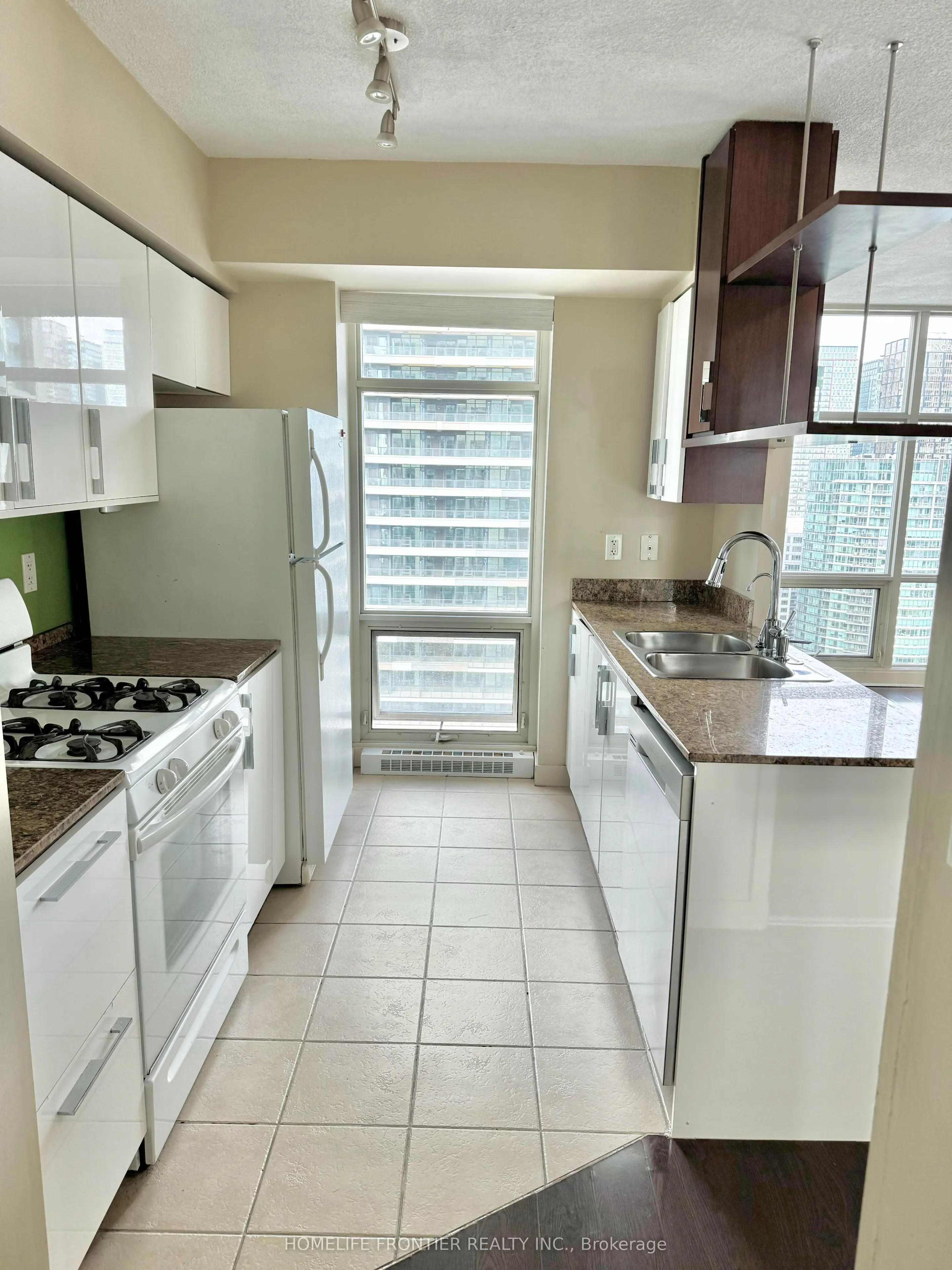 10 Navy Wharf Court, #3806