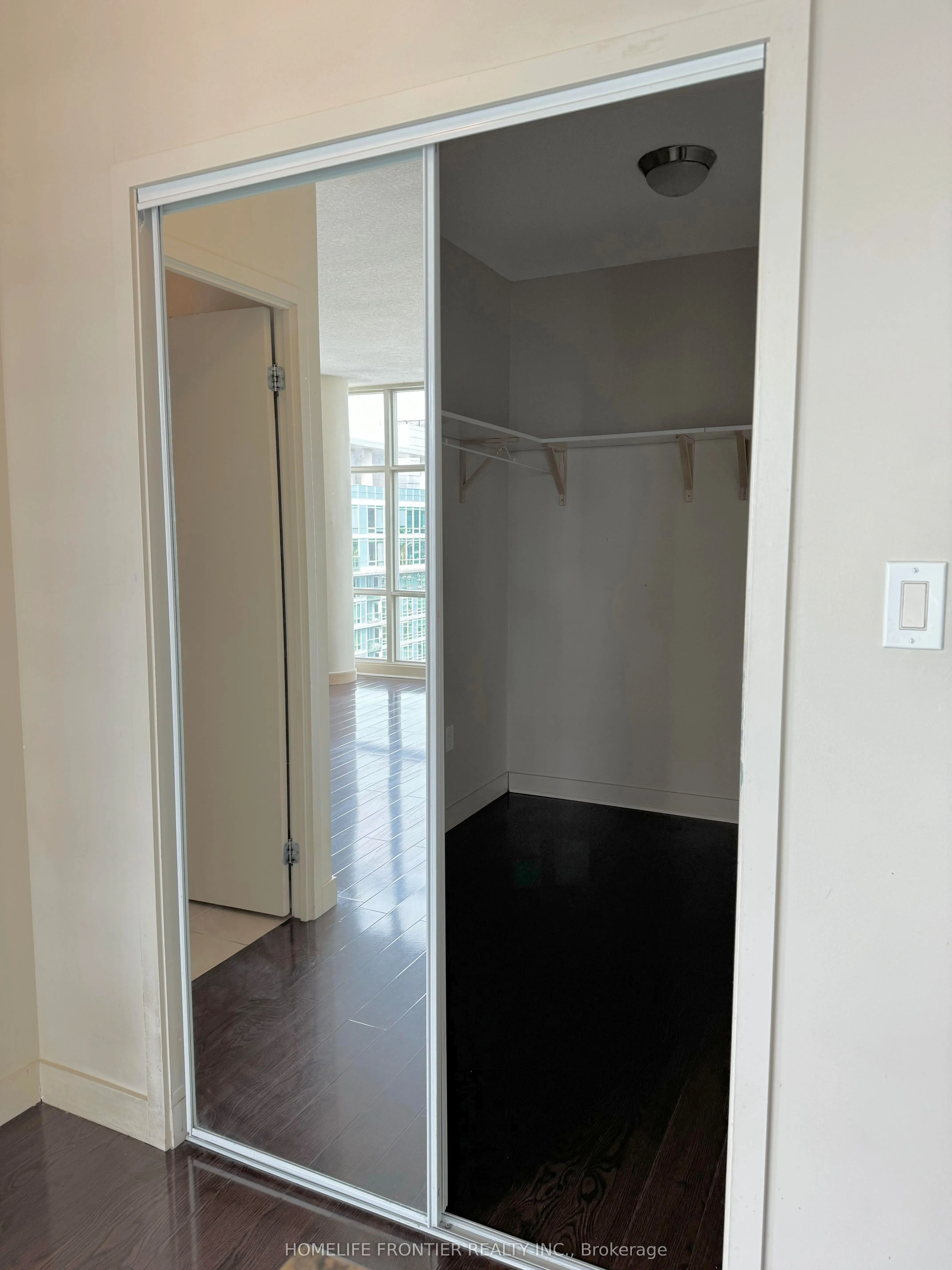 10 Navy Wharf Court, #3806
