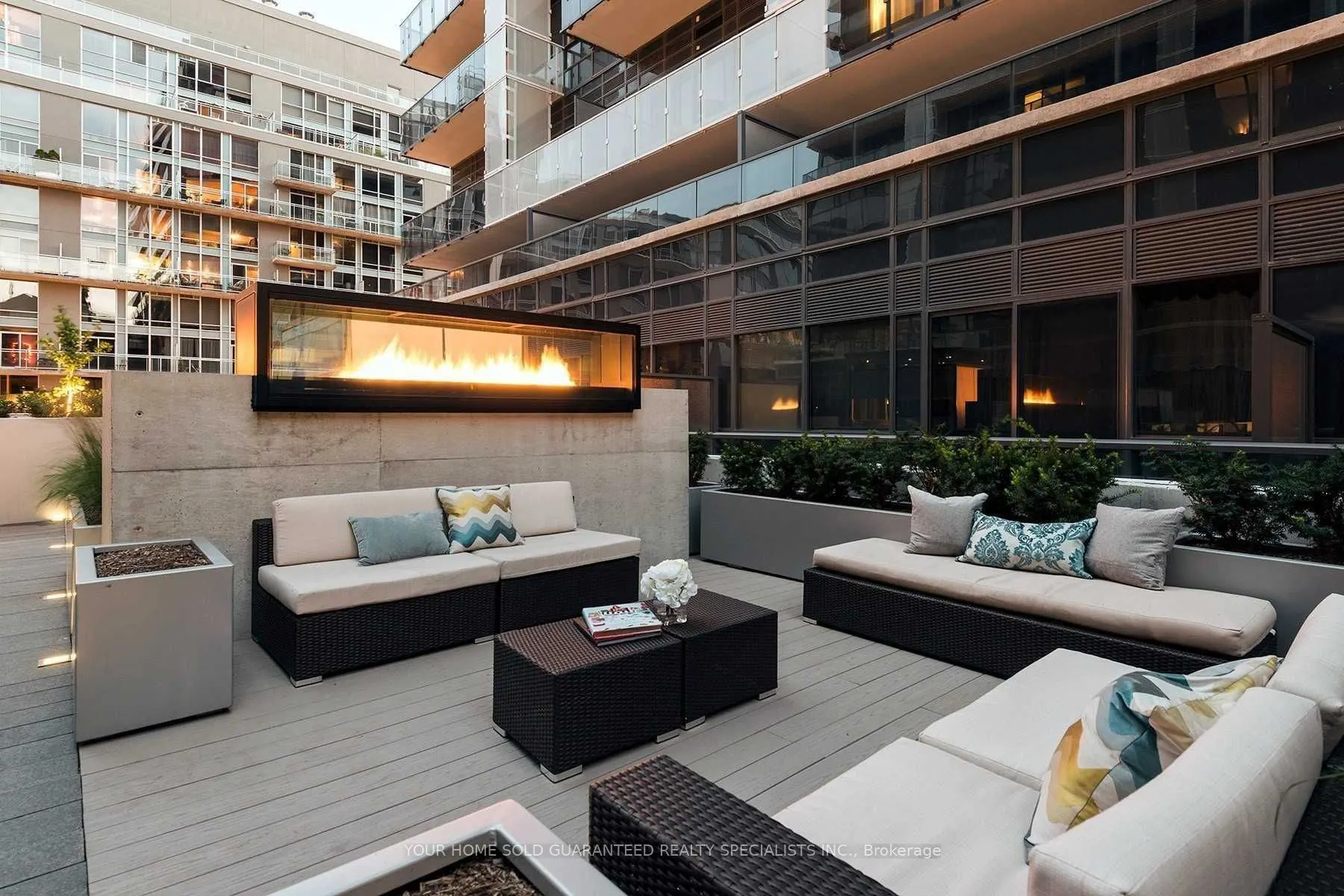 1030 King Street W, #421