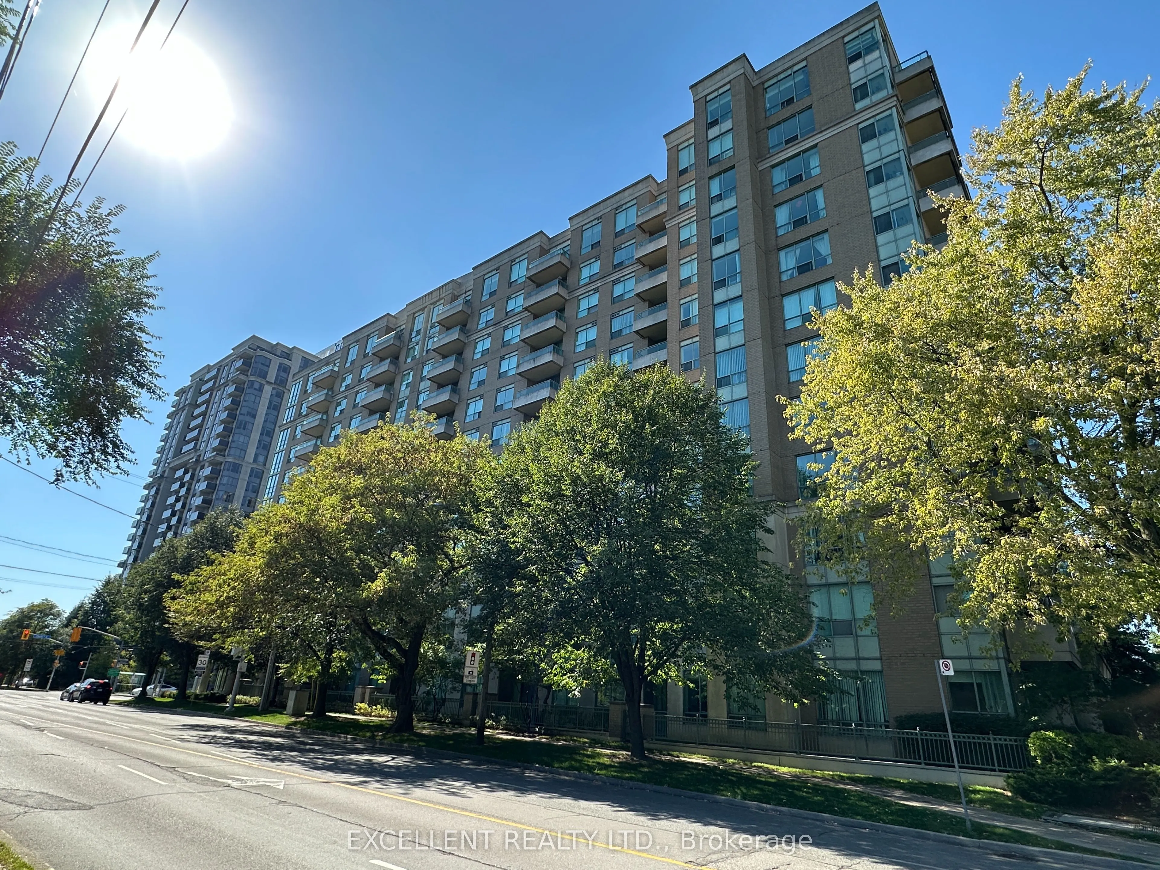 39 Pemberton Avenue, #606