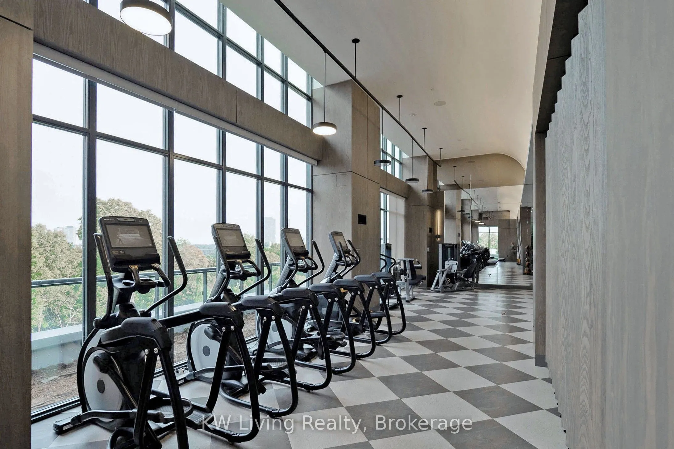 30 Inn on the Park Drive, #1608