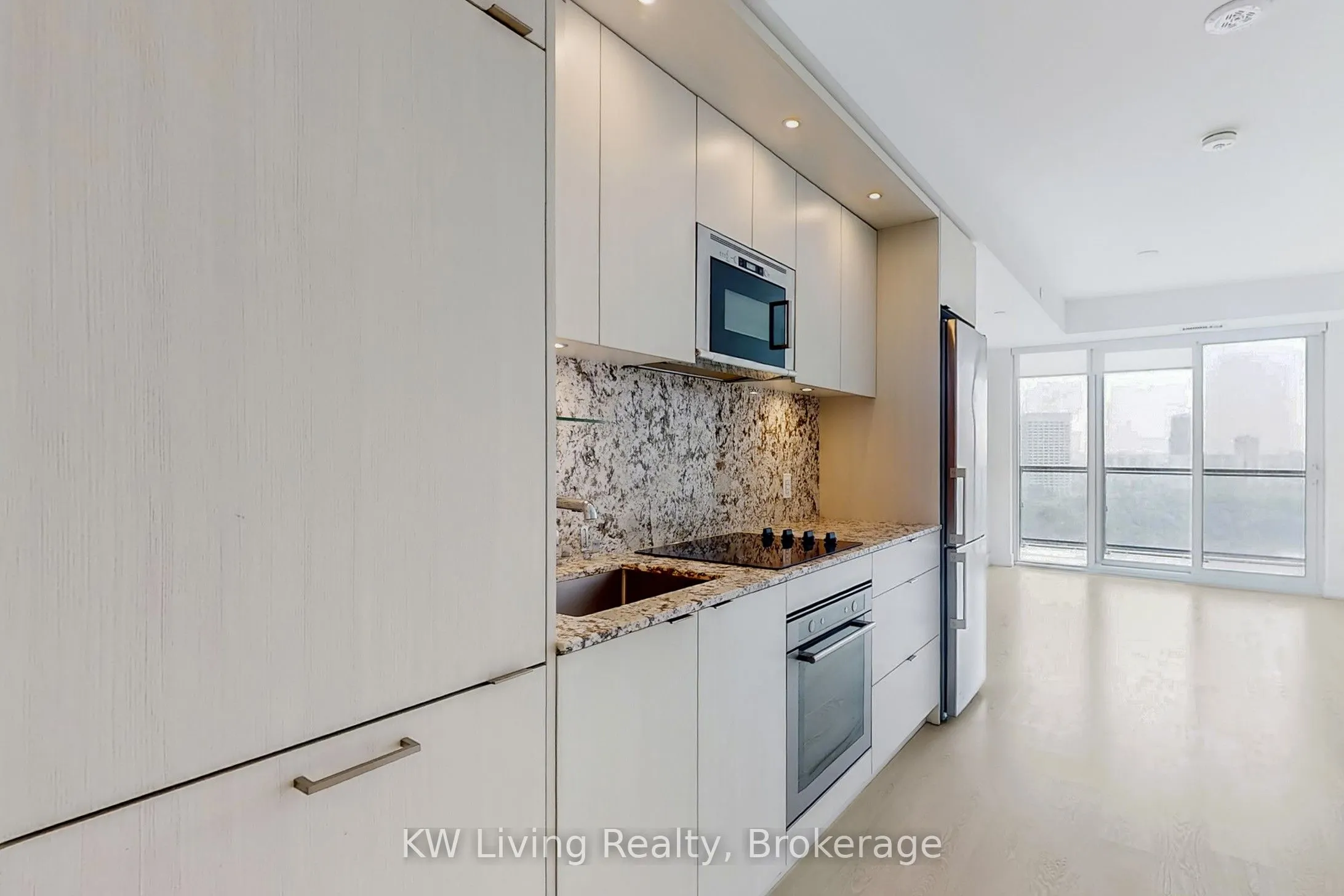 30 Inn on the Park Drive, #1608