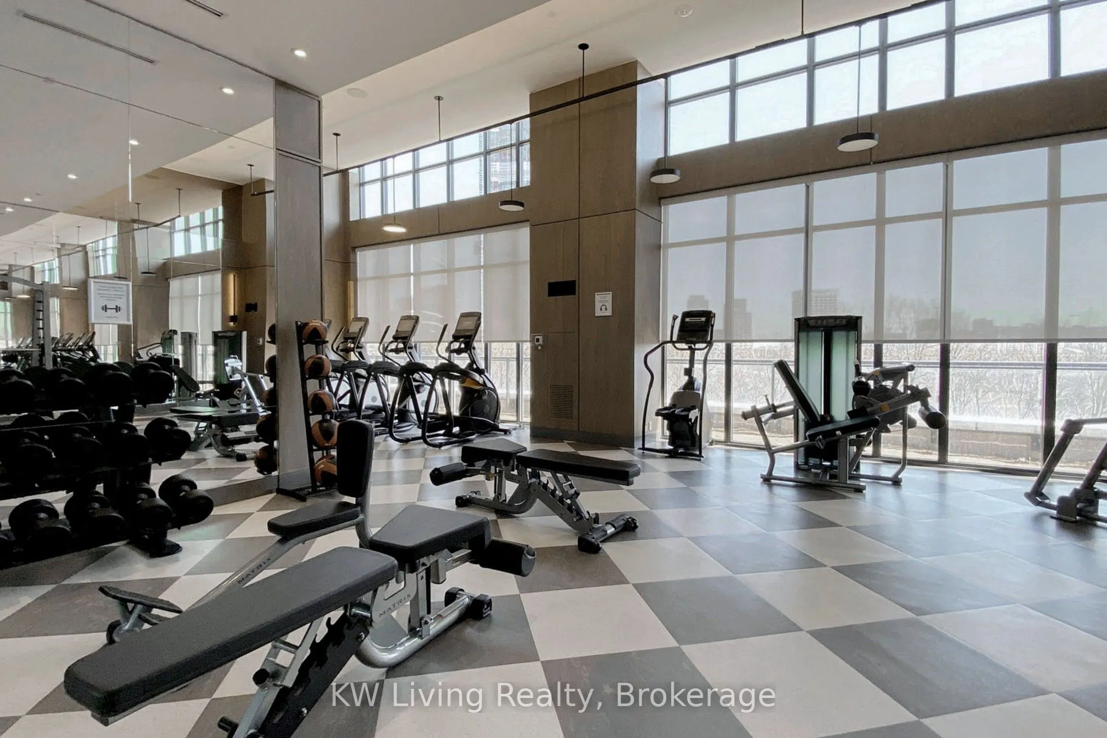 30 Inn on the Park Drive, #1608