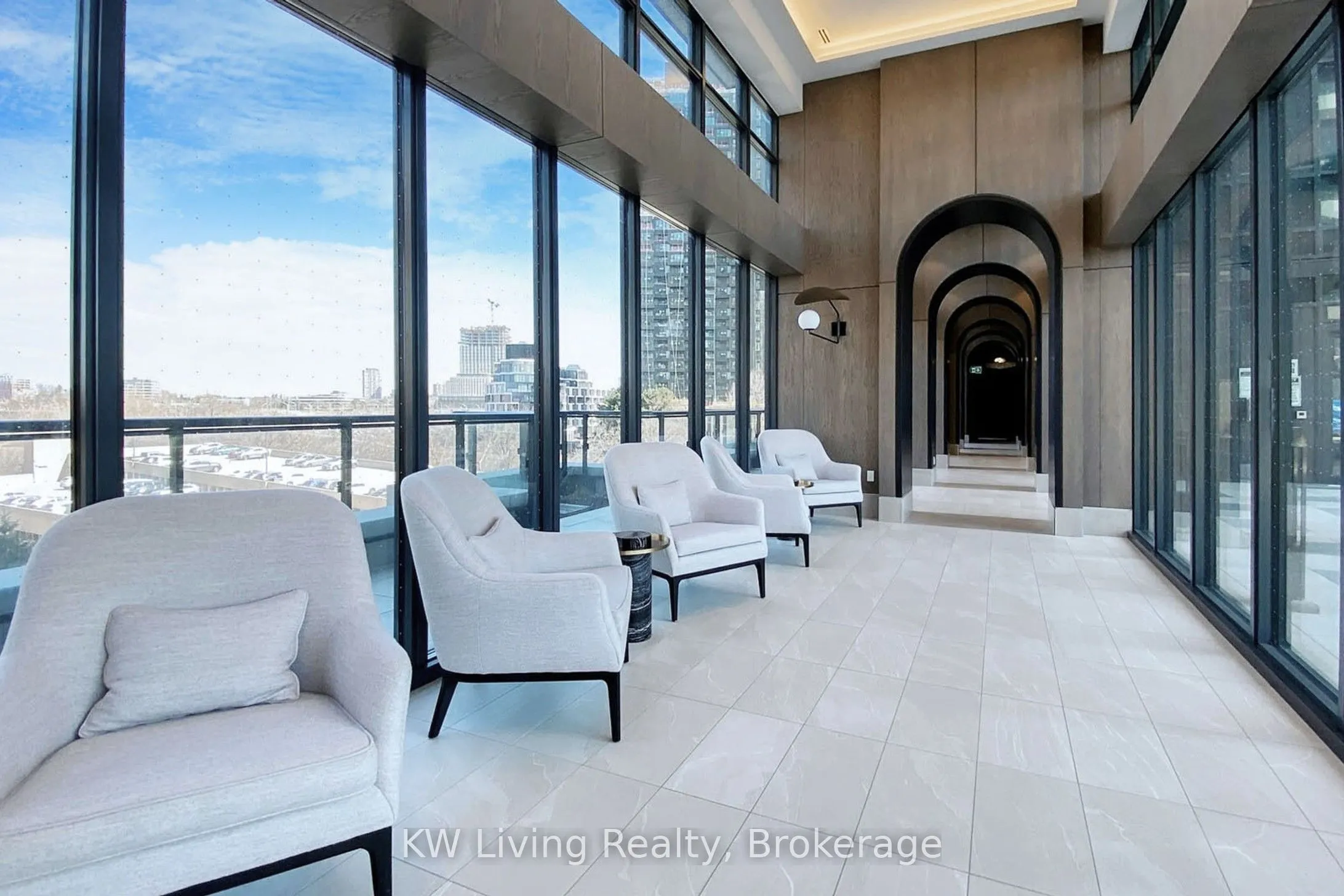 30 Inn on the Park Drive, #1608