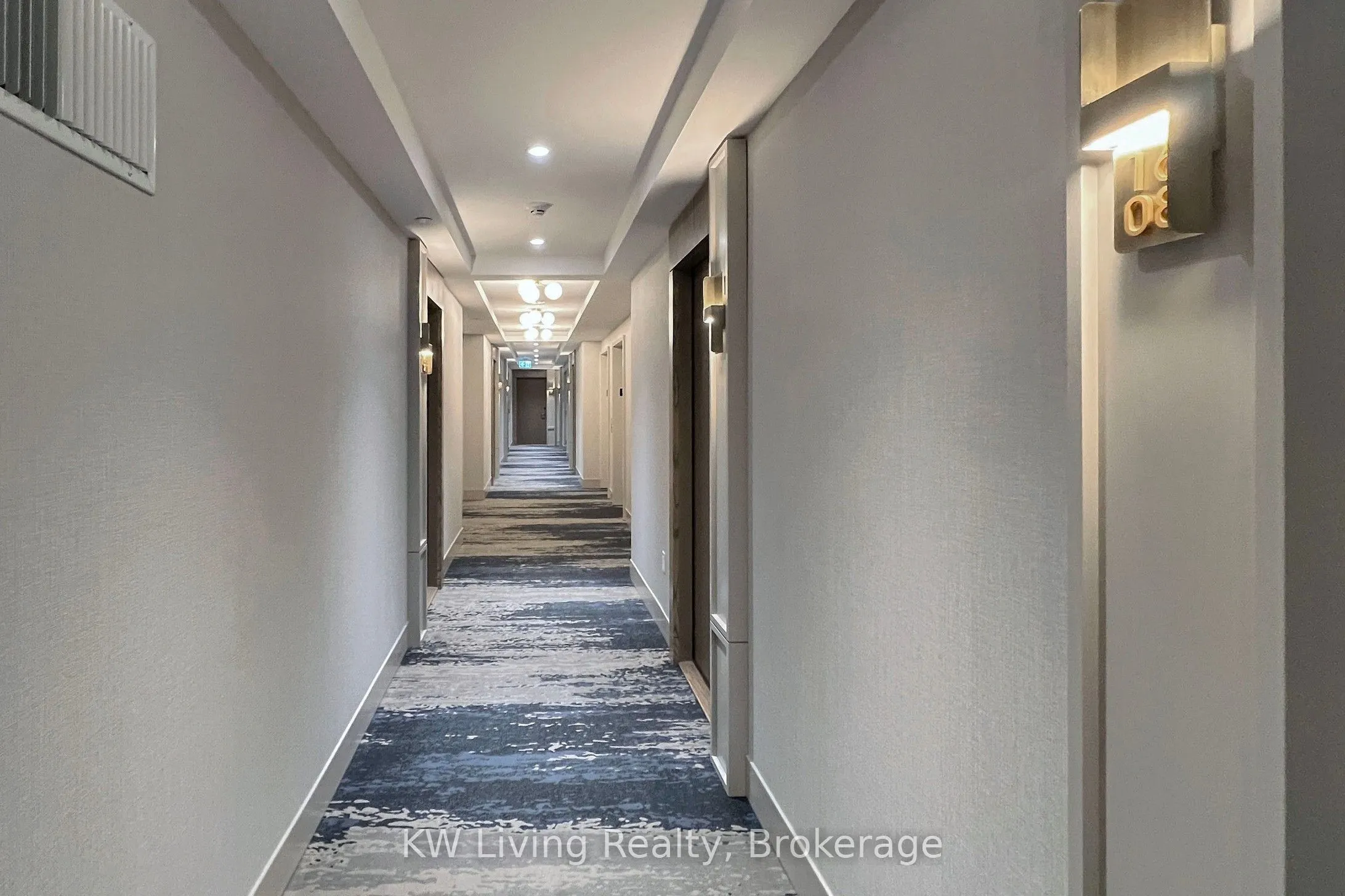 30 Inn on the Park Drive, #1608