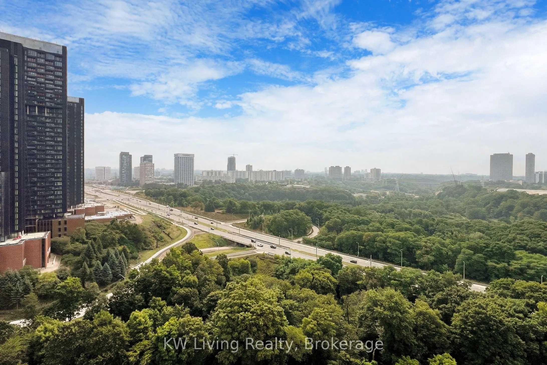 30 Inn on the Park Drive, #1608