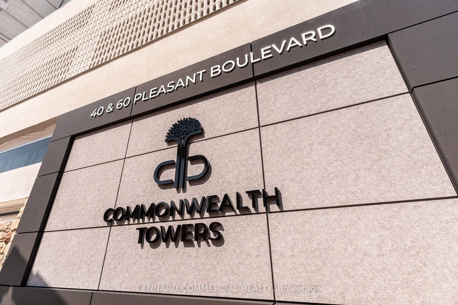 40 Pleasant Boulevard, #1606