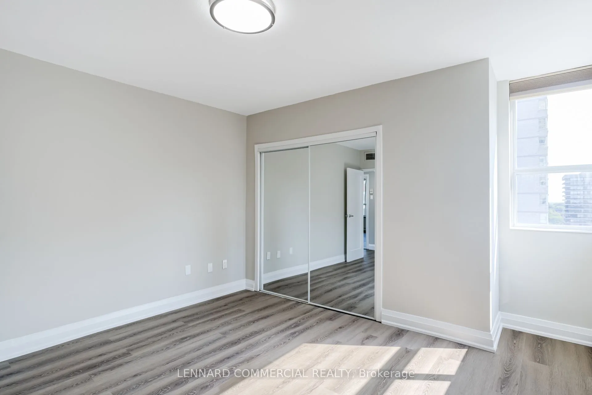 40 Pleasant Boulevard, #1606