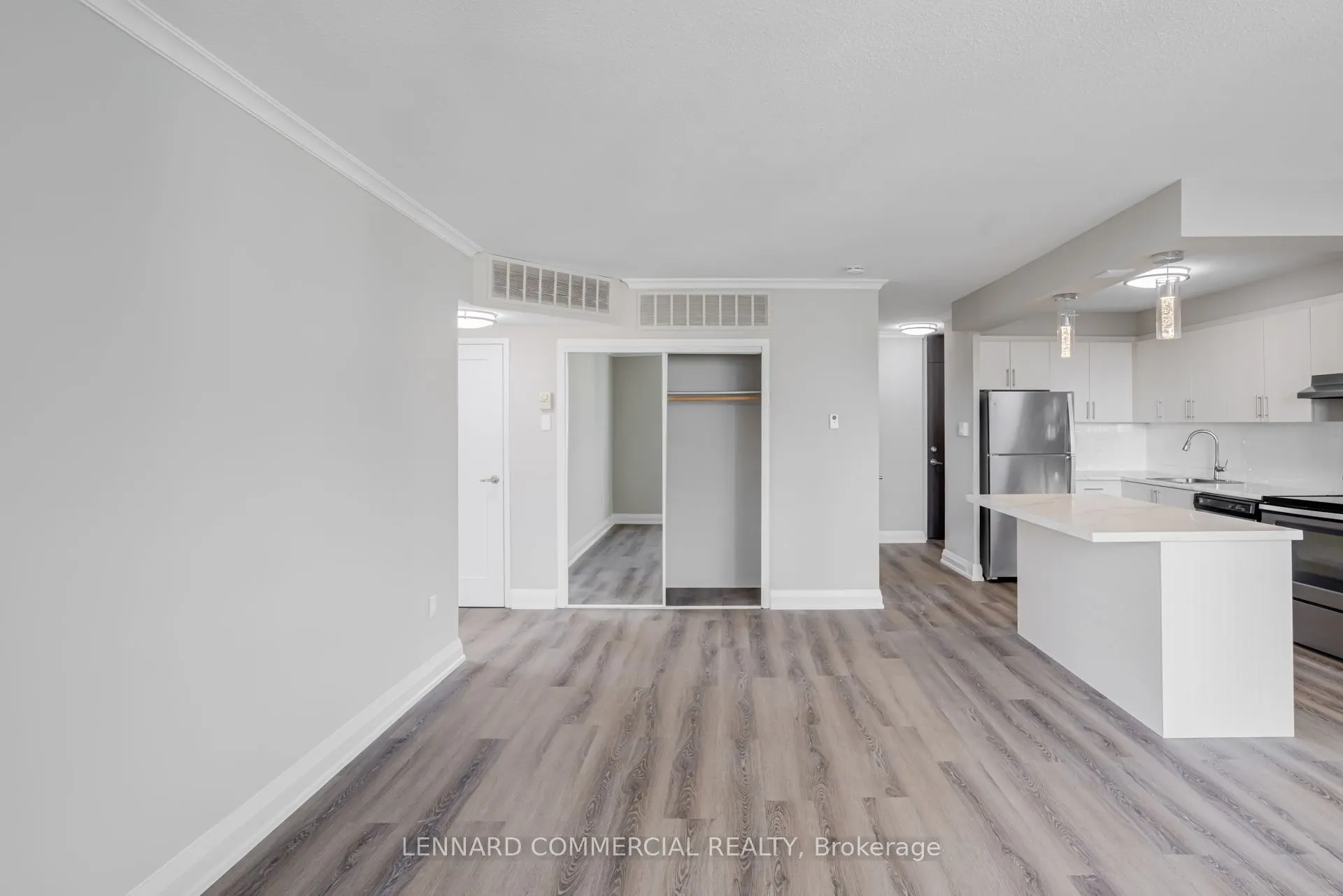 40 Pleasant Boulevard, #1606