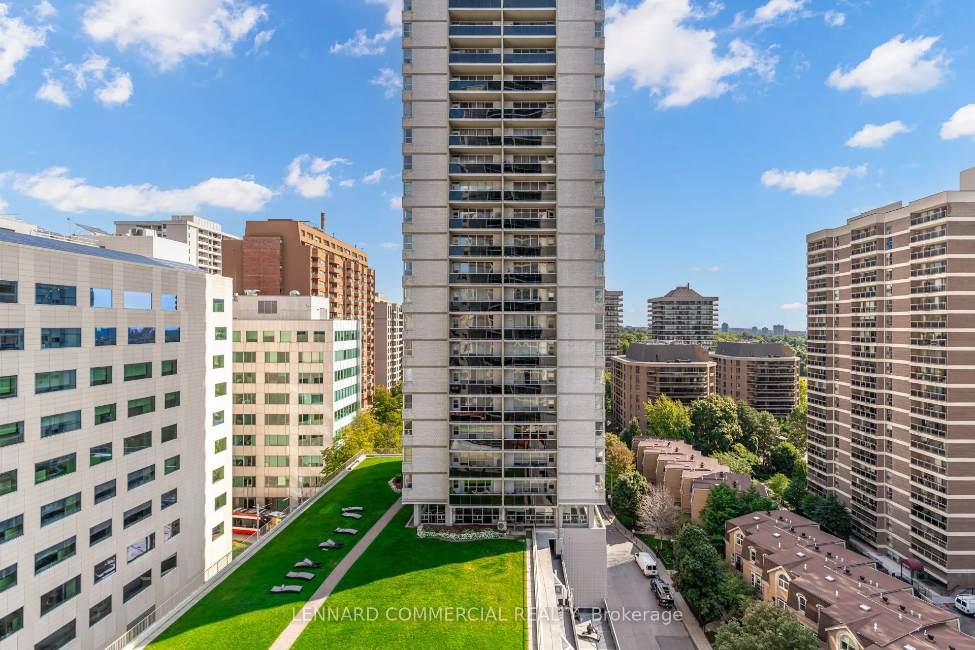 40 Pleasant Boulevard, #1606