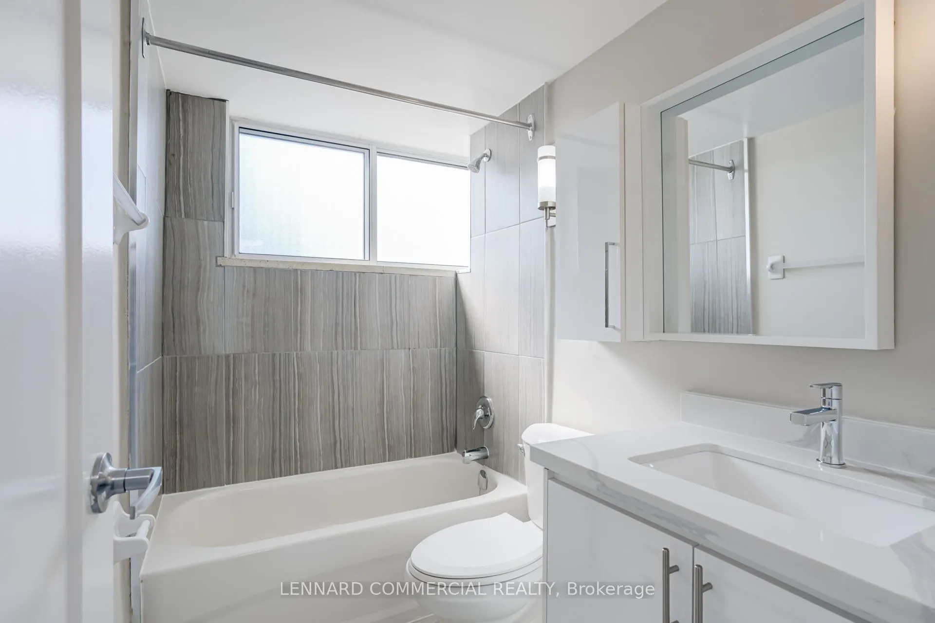 40 Pleasant Boulevard, #1606