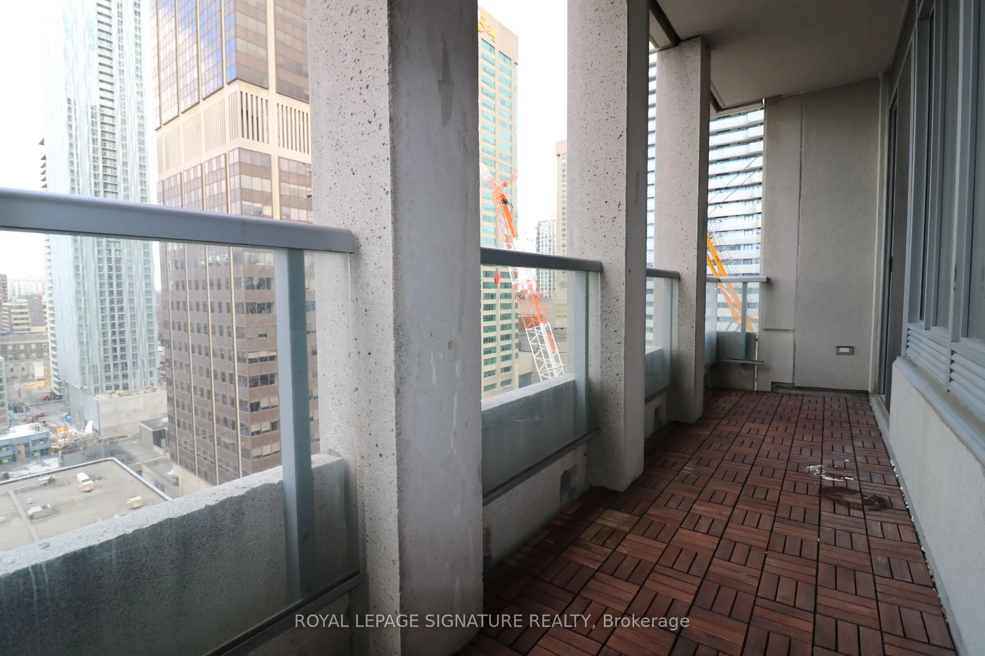 35 Balmuto Street, #1702