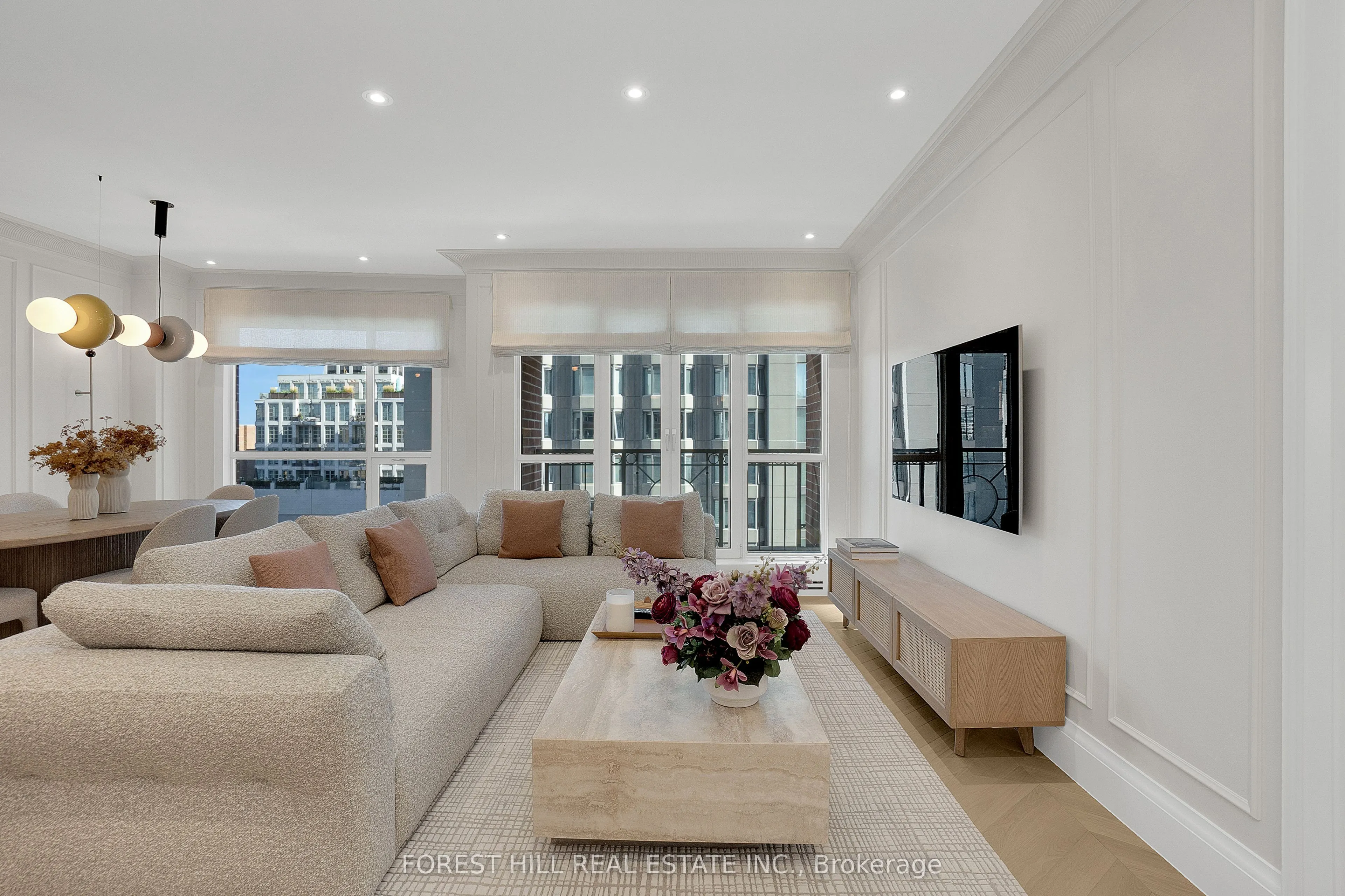 38 Avenue Road, #804
