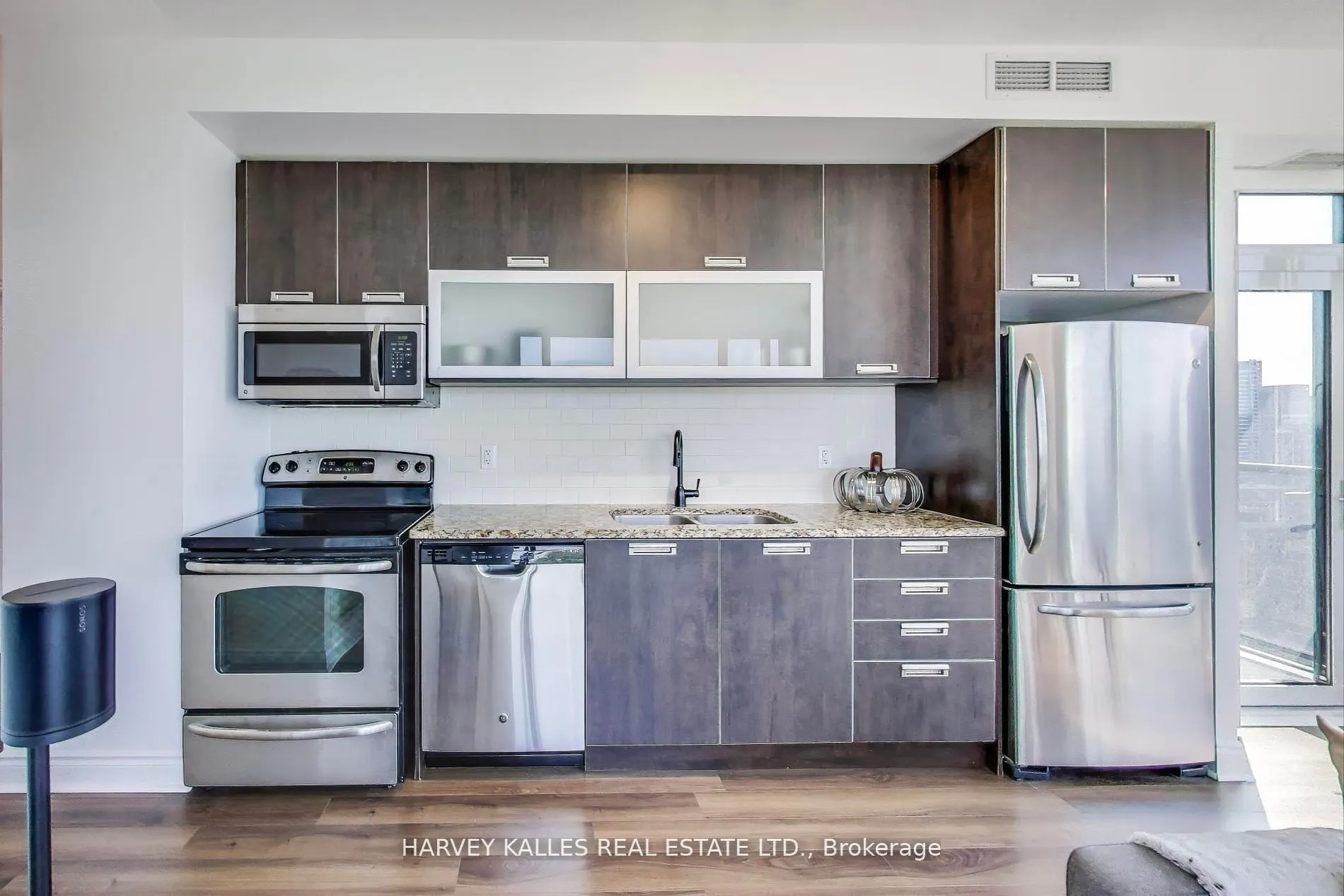 28 Ted Rogers Way, #3609