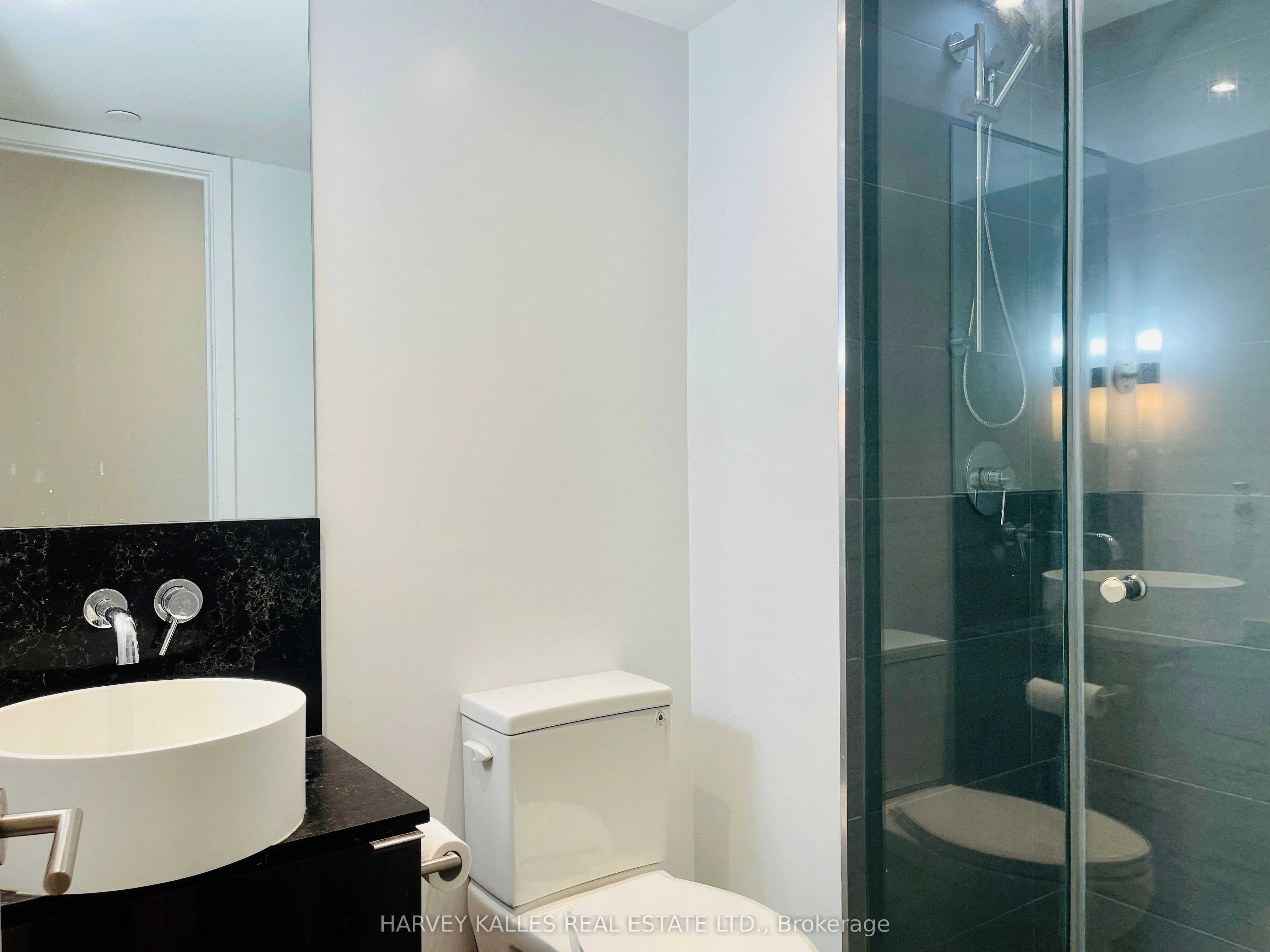 161 Roehampton Avenue, #307