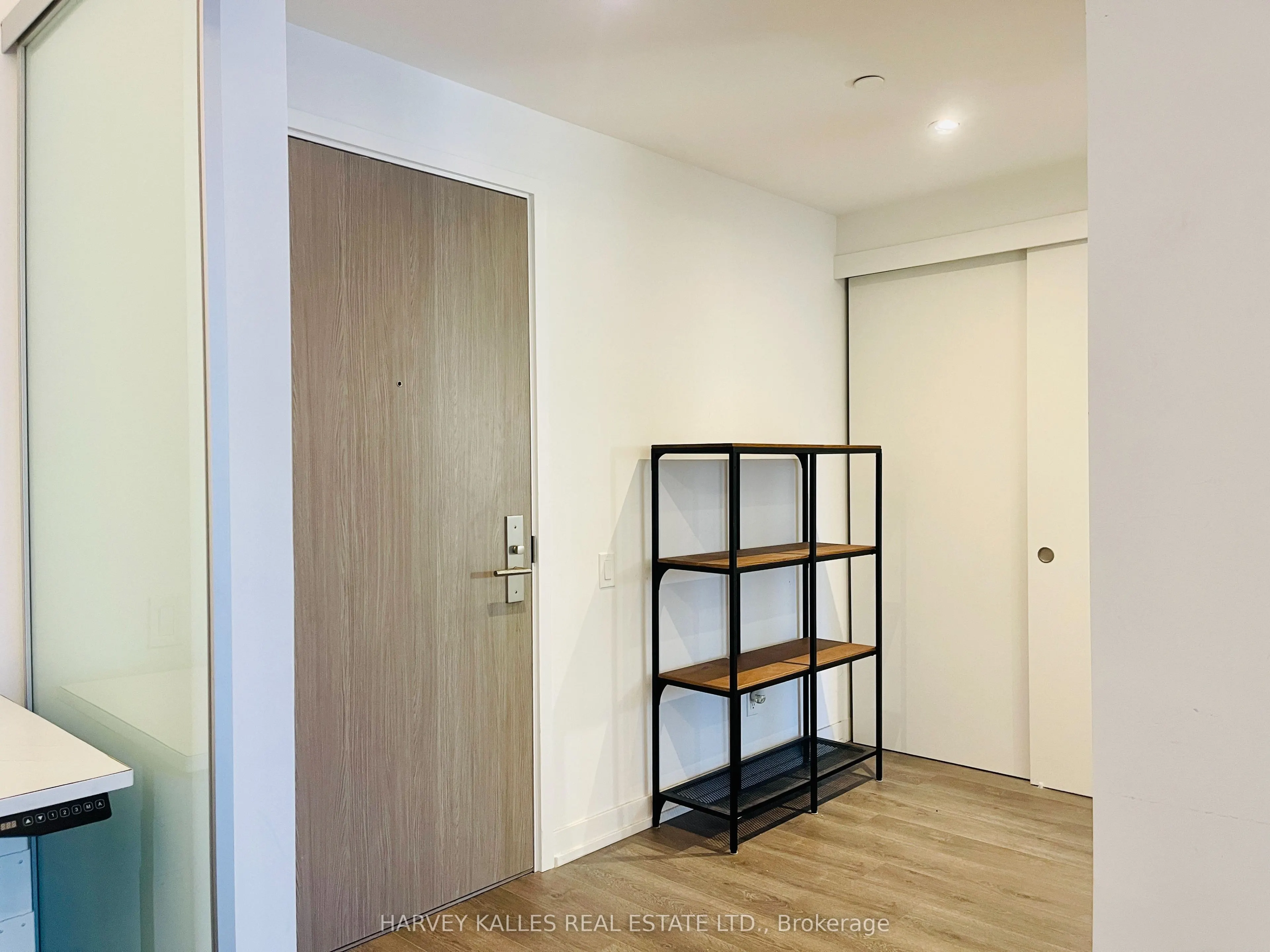 161 Roehampton Avenue, #307