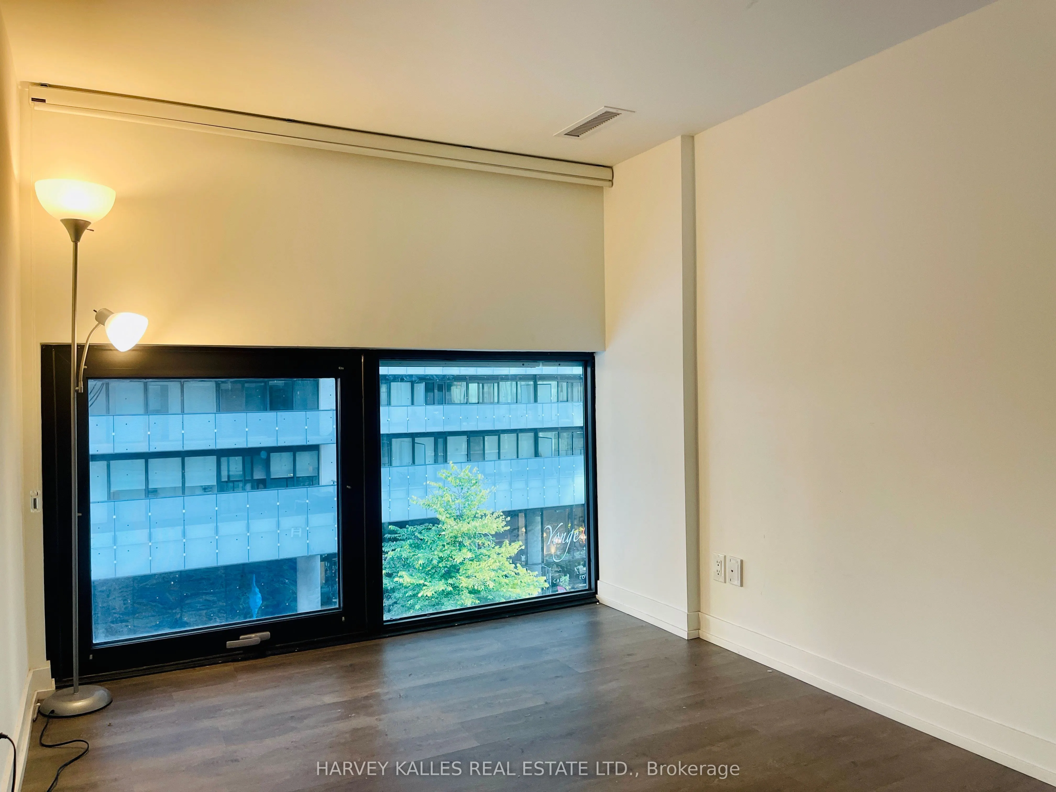 161 Roehampton Avenue, #307