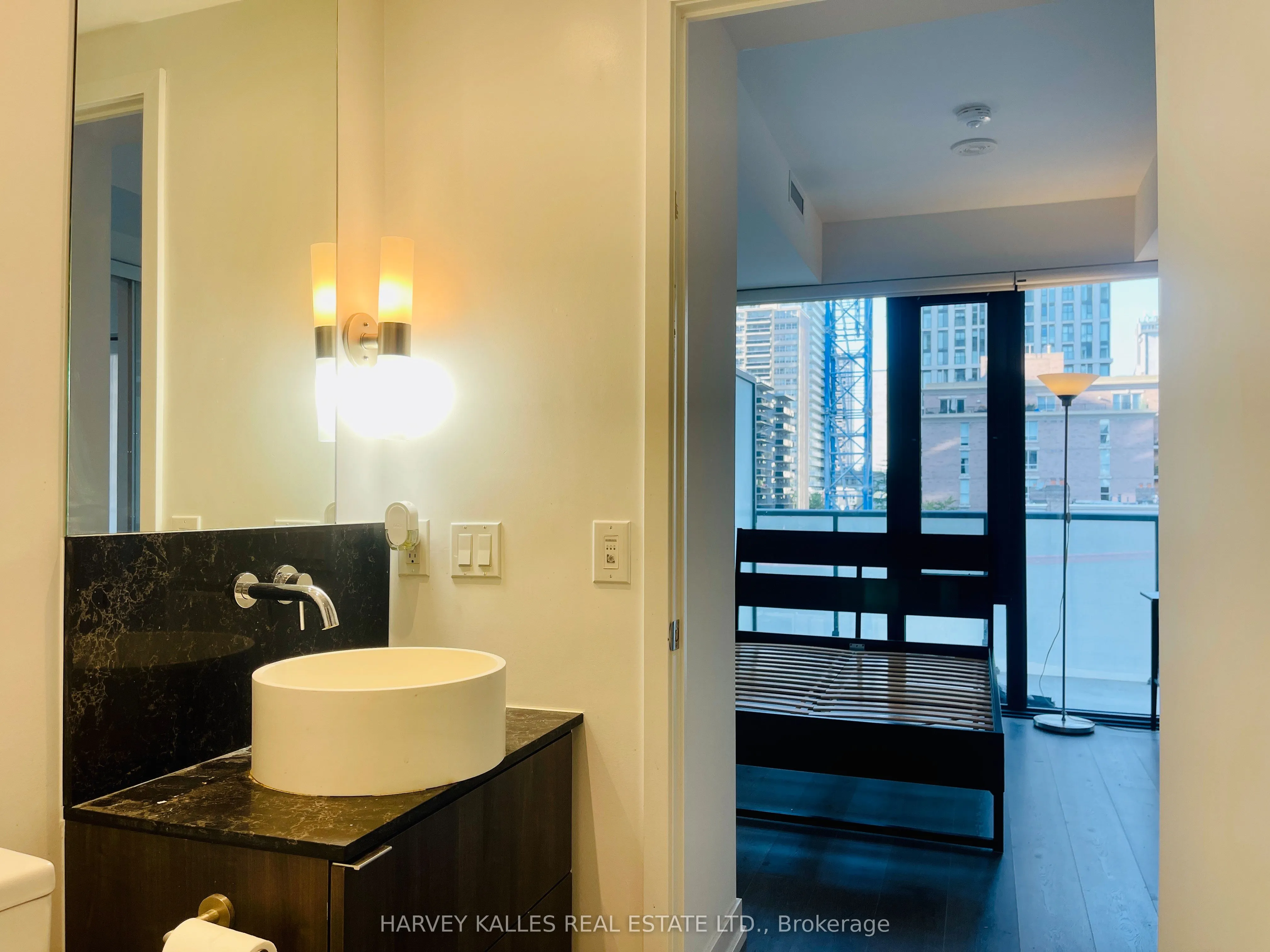 161 Roehampton Avenue, #307