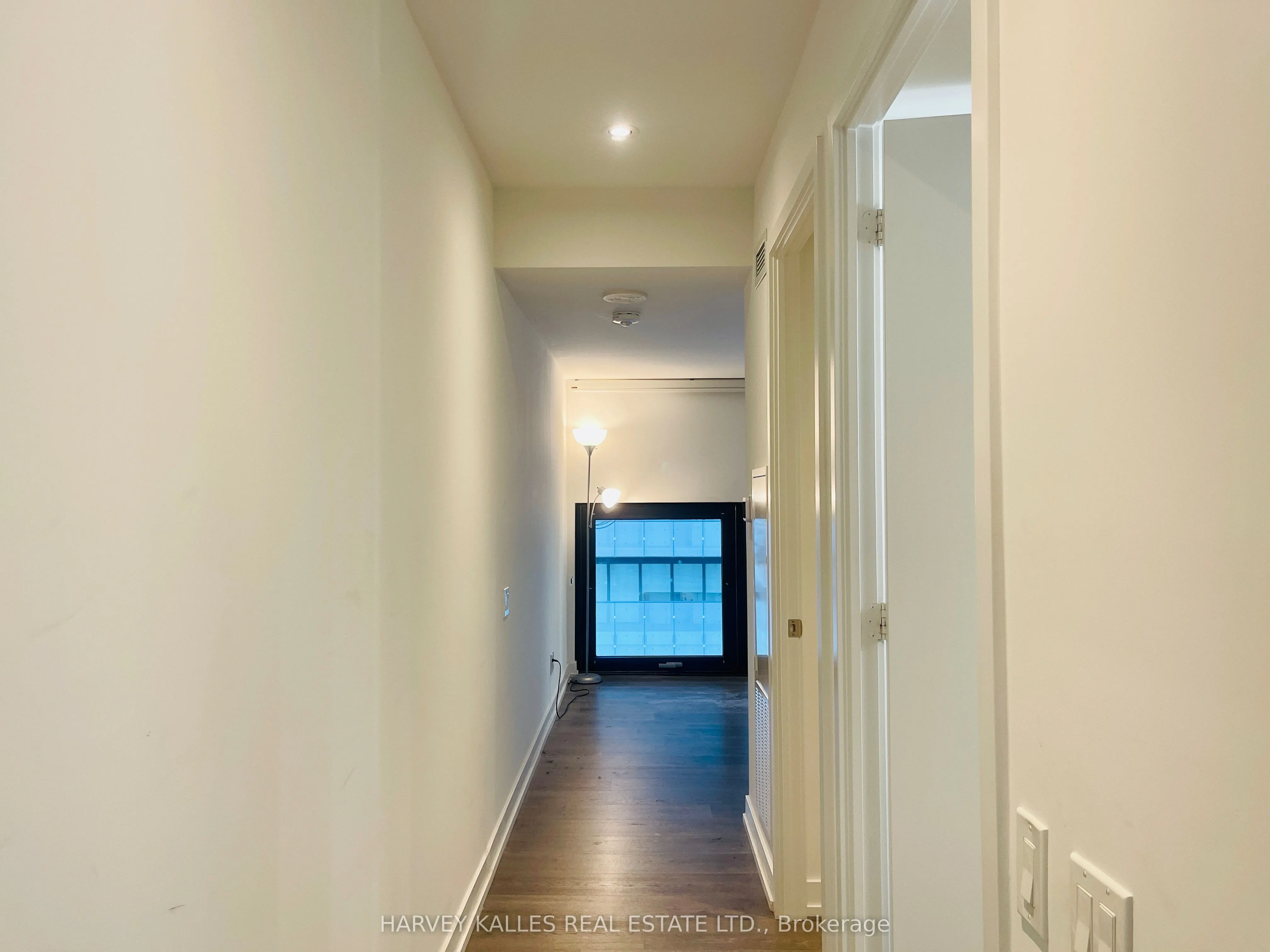 161 Roehampton Avenue, #307
