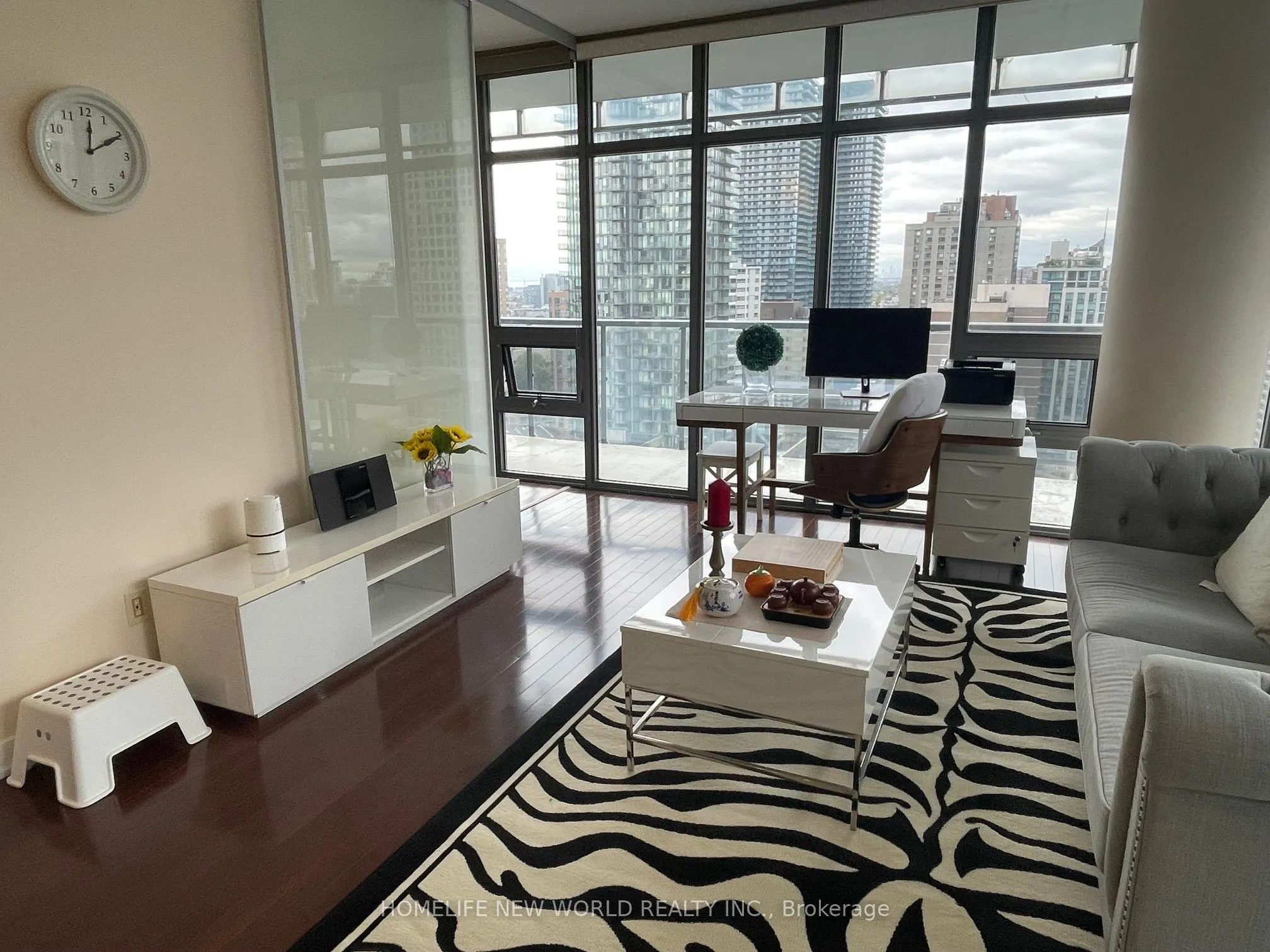 33 Charles Street E, #2109