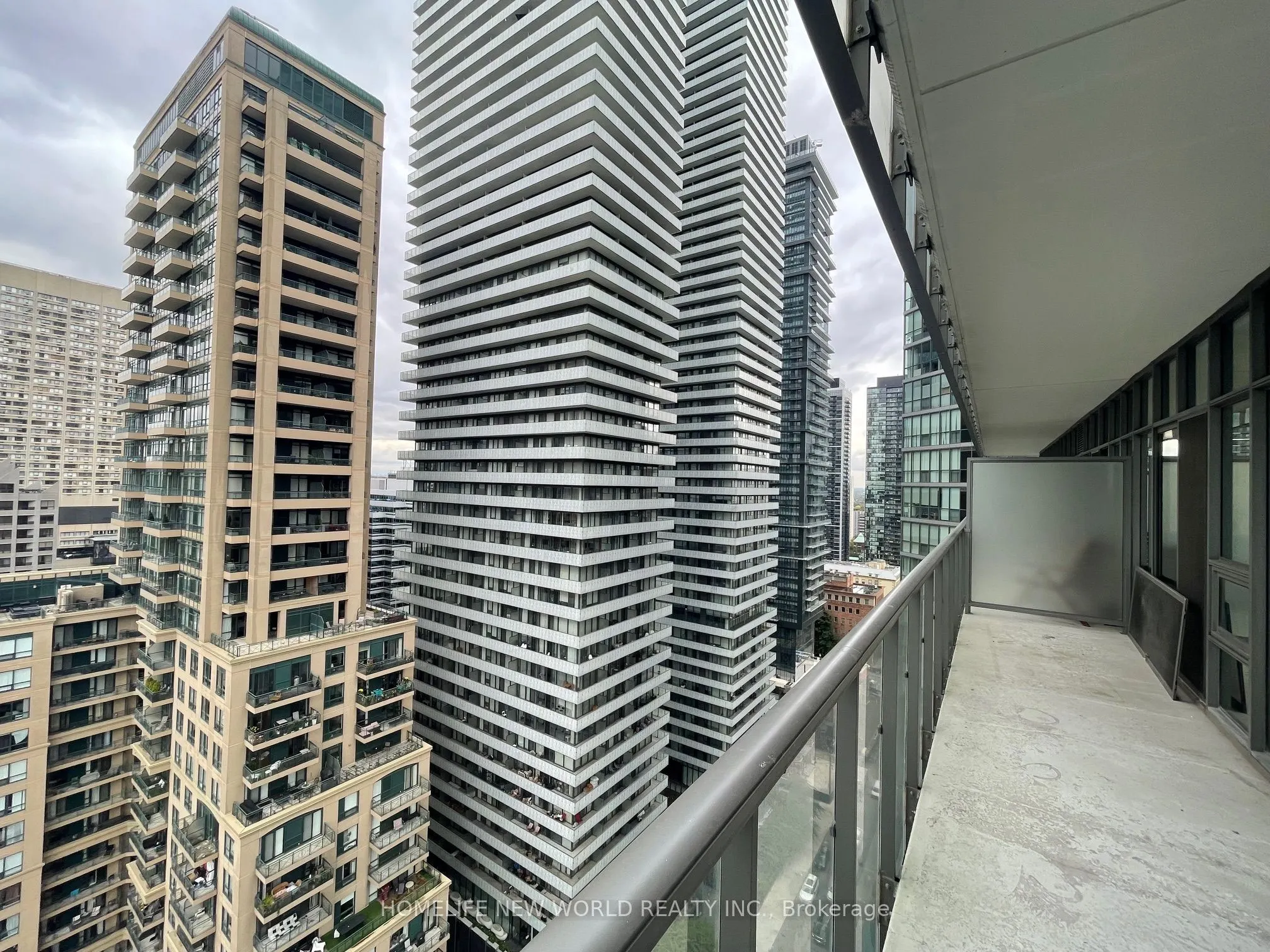 33 Charles Street E, #2109