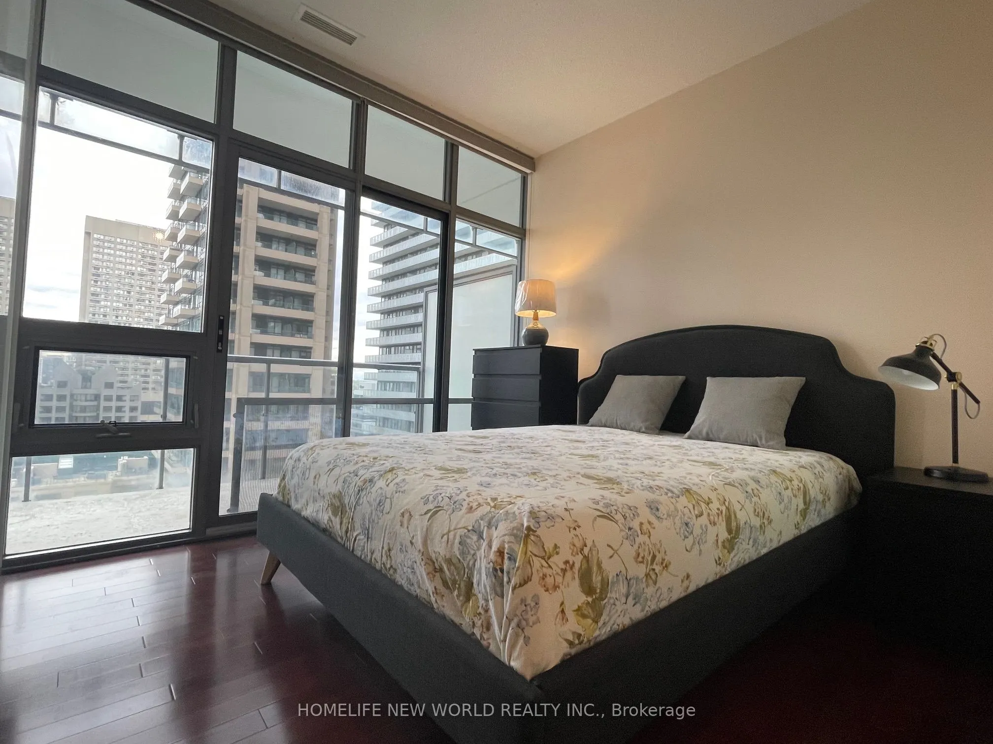 33 Charles Street E, #2109