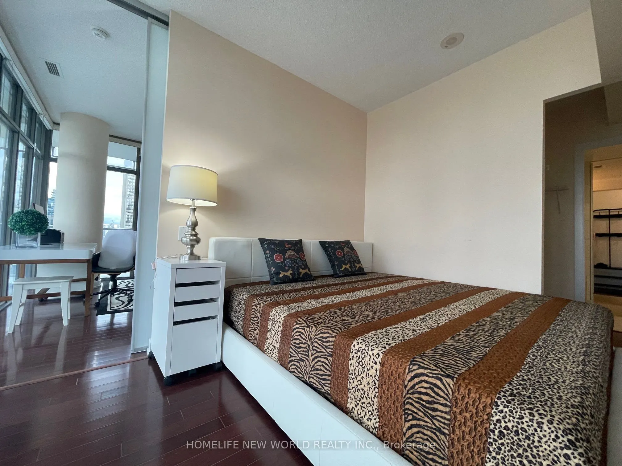 33 Charles Street E, #2109