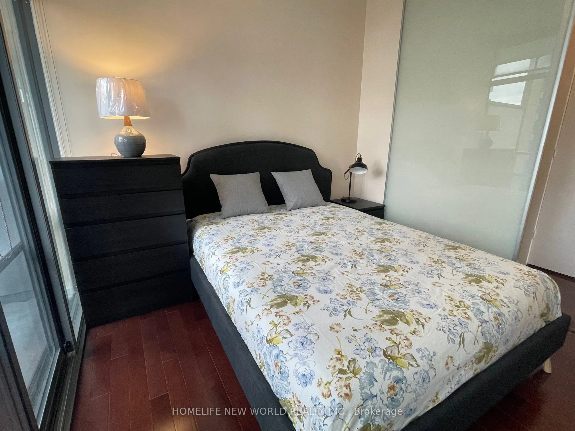 33 Charles Street E, #2109