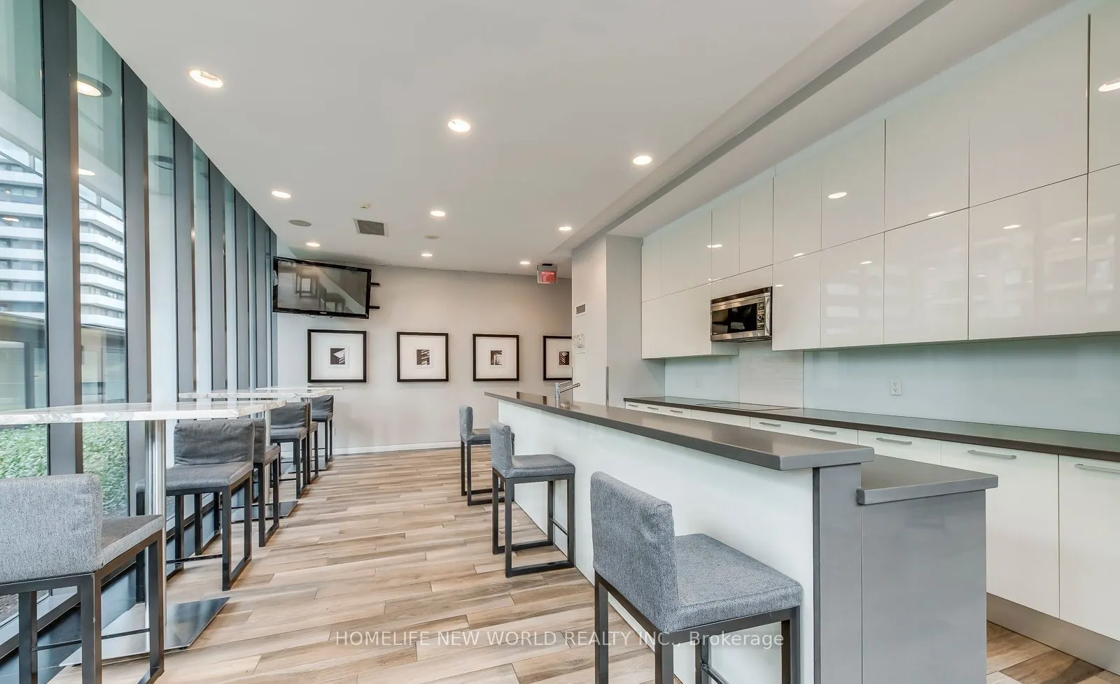 33 Charles Street E, #2109