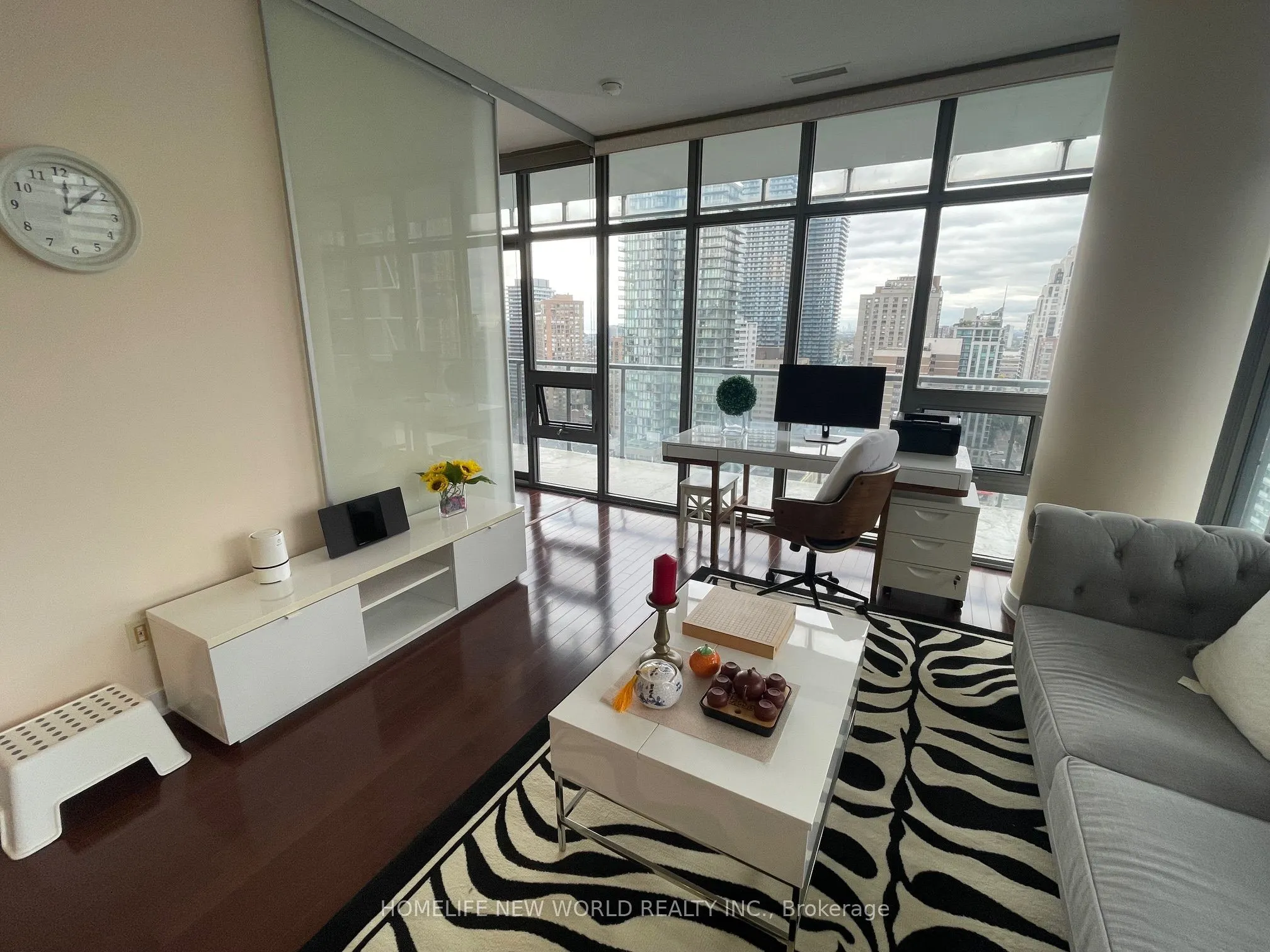 33 Charles Street E, #2109