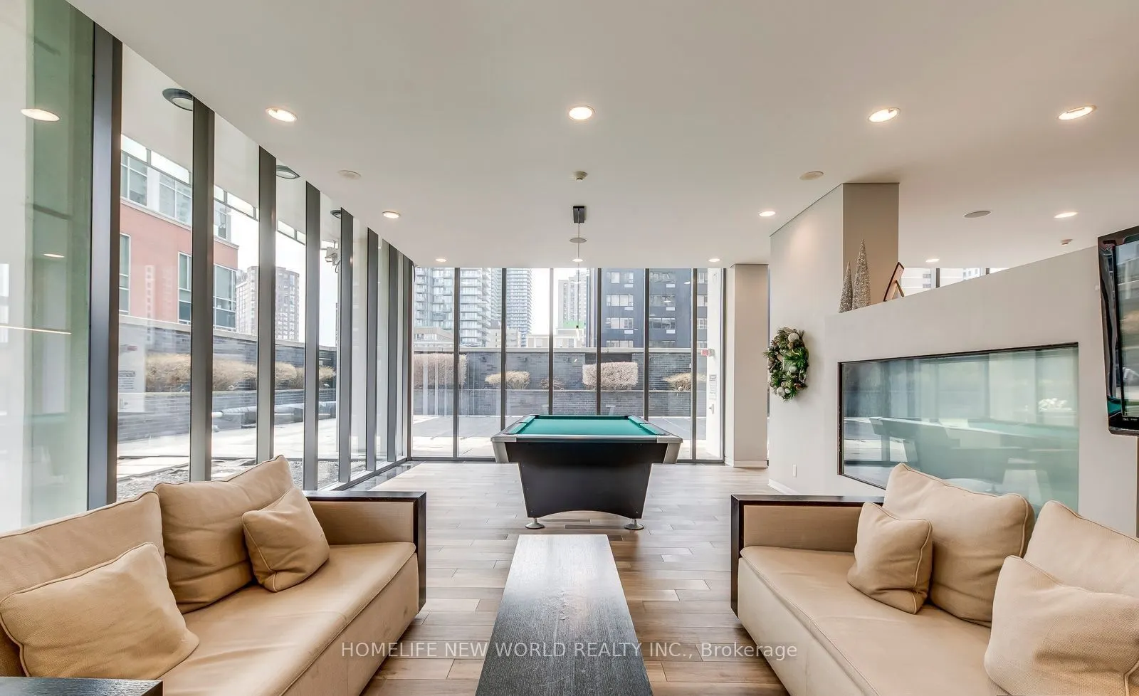33 Charles Street E, #2109