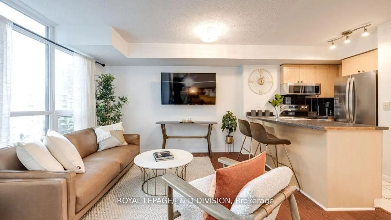 219 Fort York Boulevard, #615